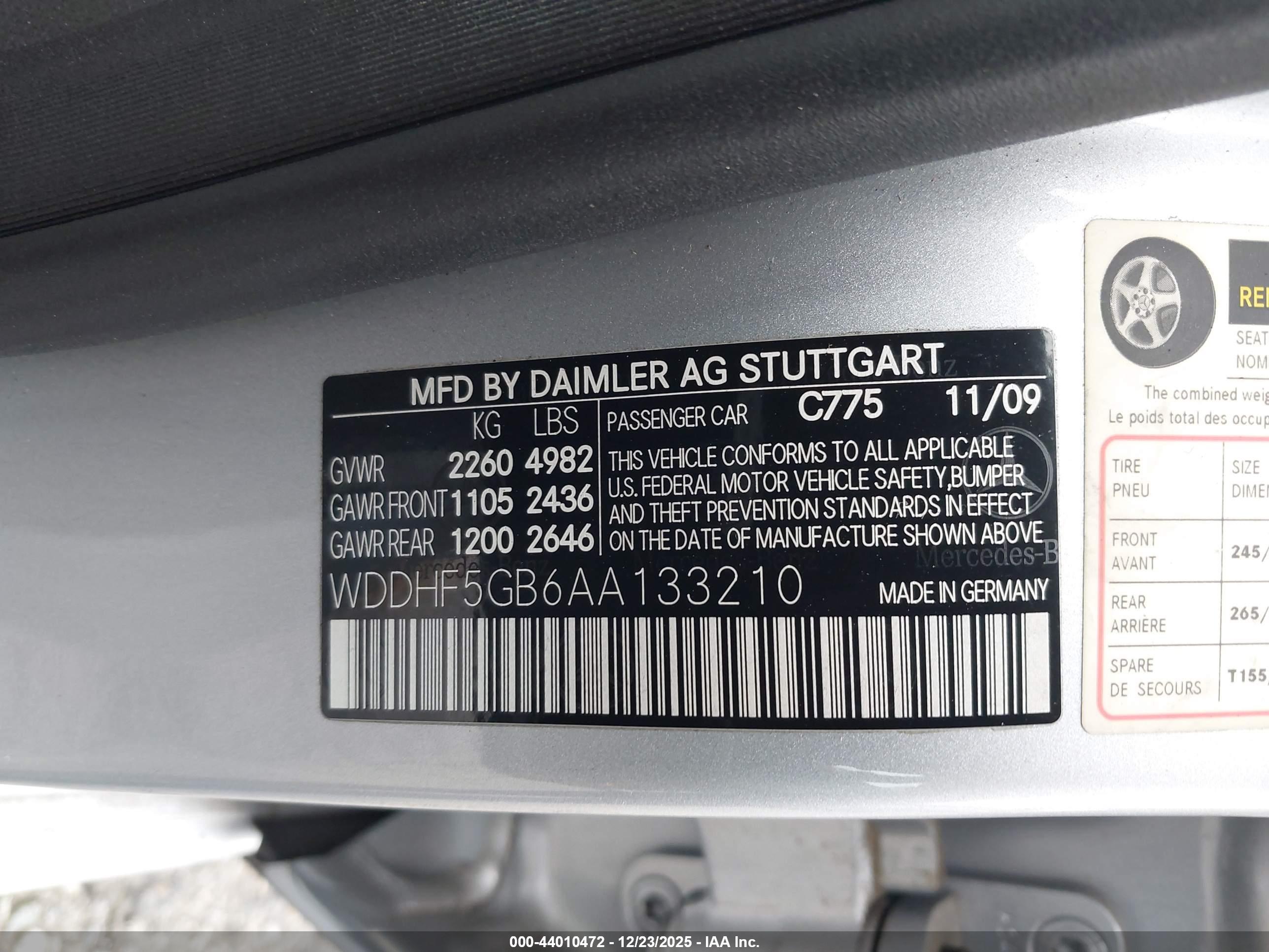 MERCEDES-BENZ E image 9