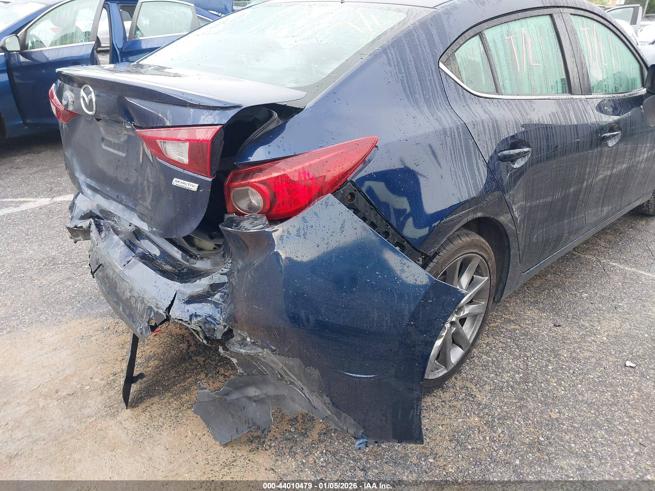 MAZDA MAZDA3 image 6