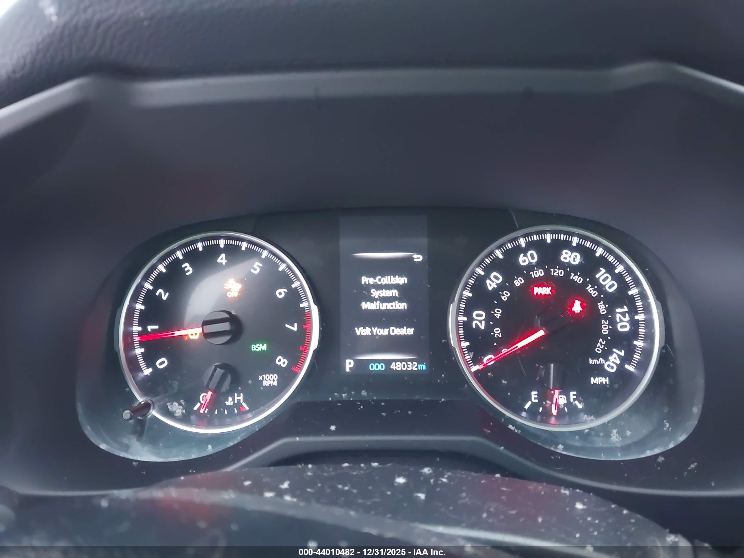 TOYOTA RAV4 image 7
