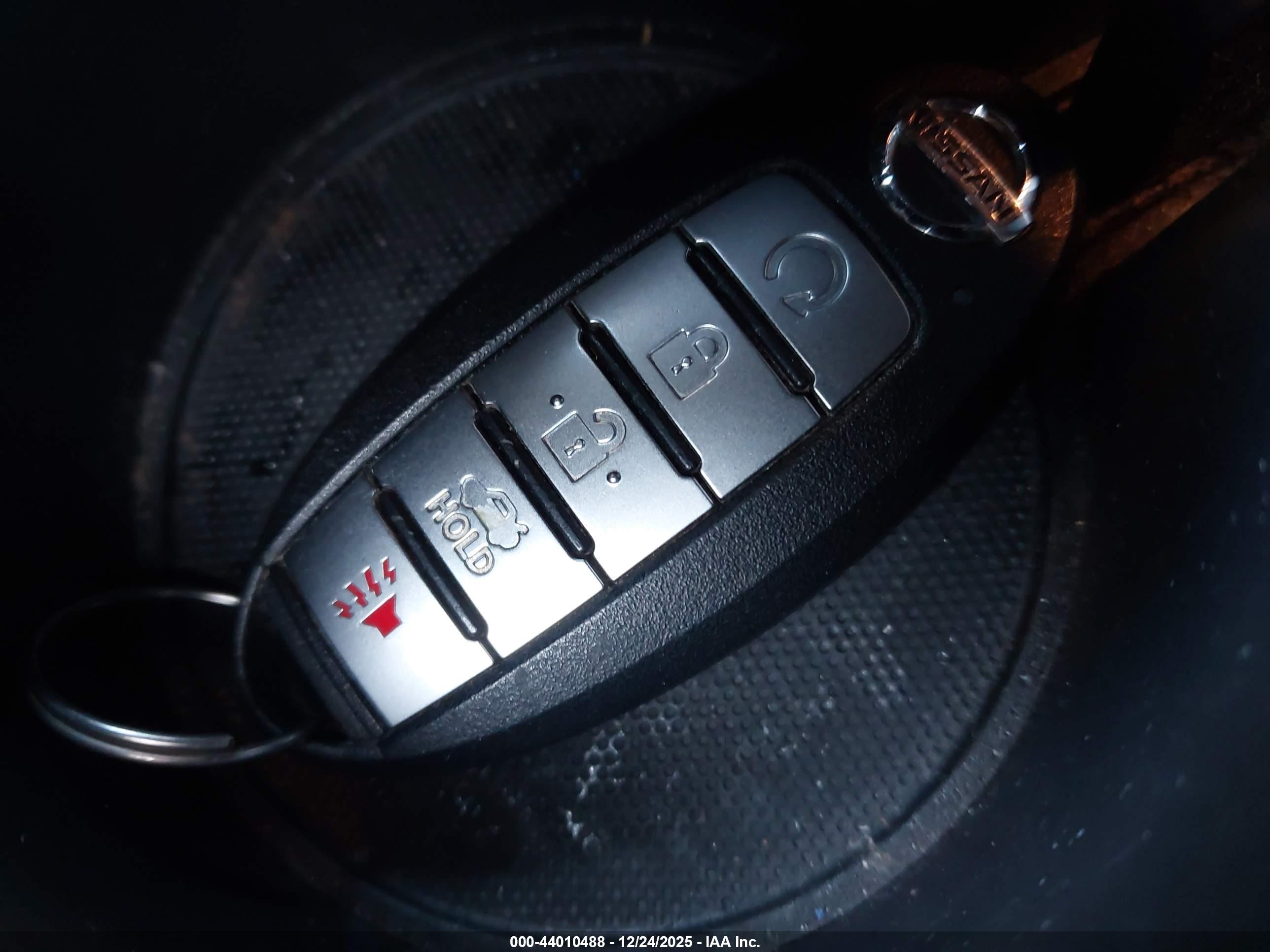 NISSAN ALTIMA image 11