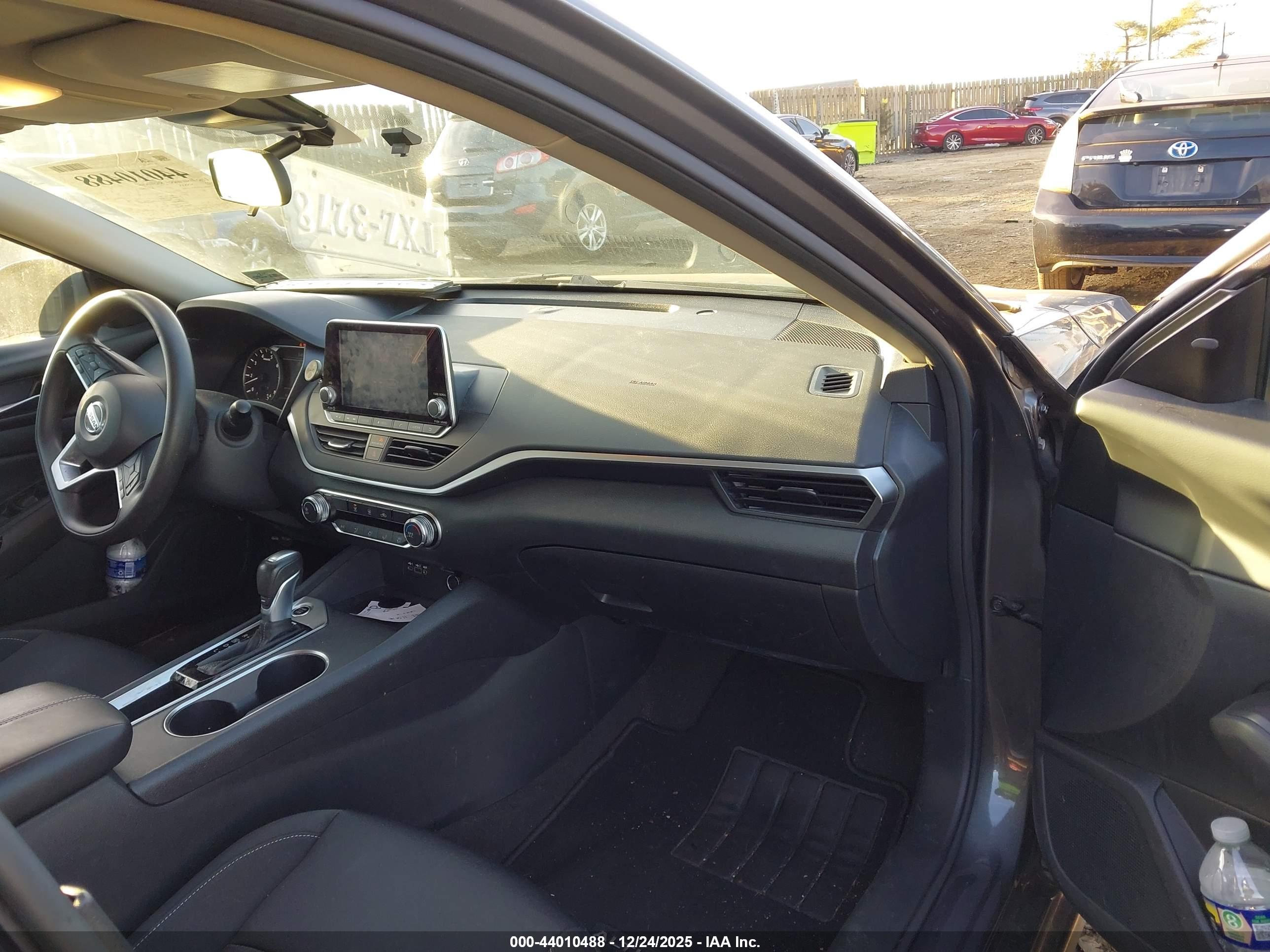 NISSAN ALTIMA image 5