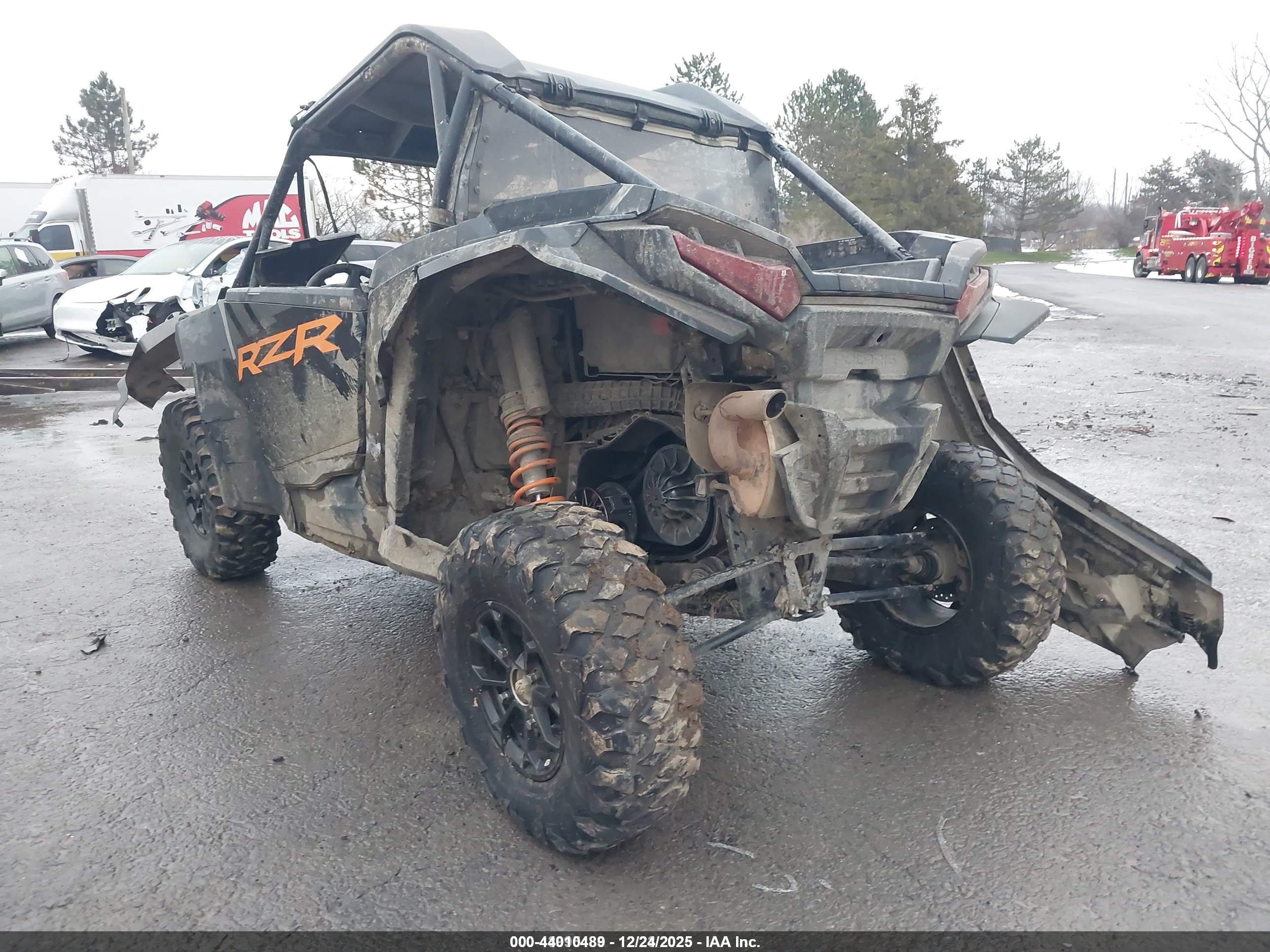 POLARIS RZR image 3