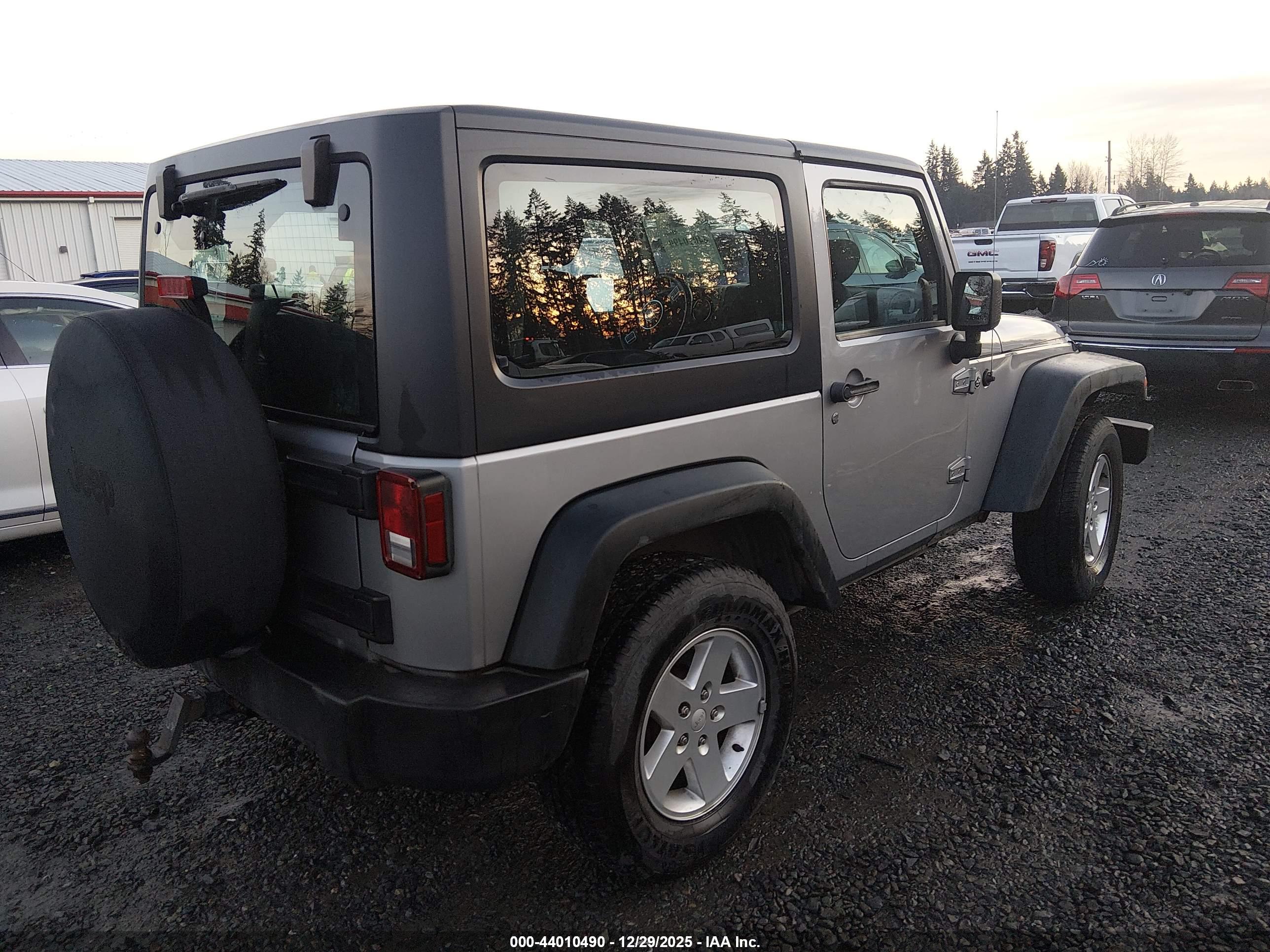 JEEP WRANGLER image 4