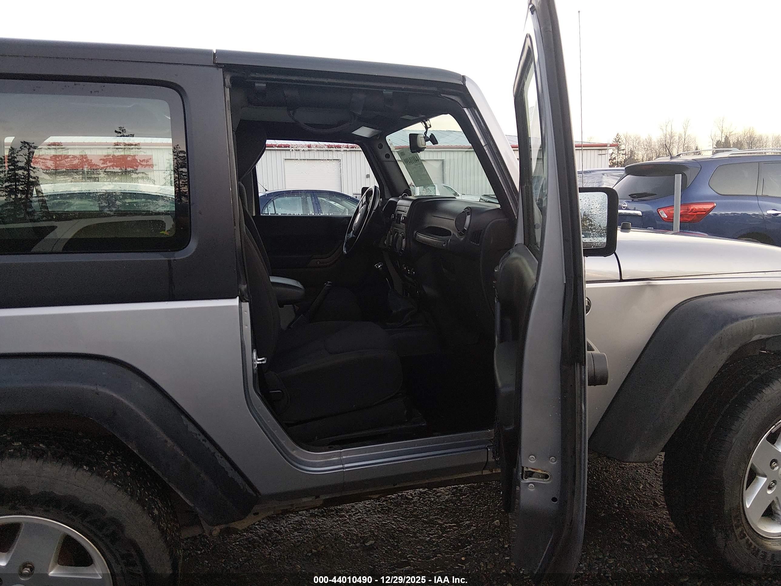 JEEP WRANGLER image 5