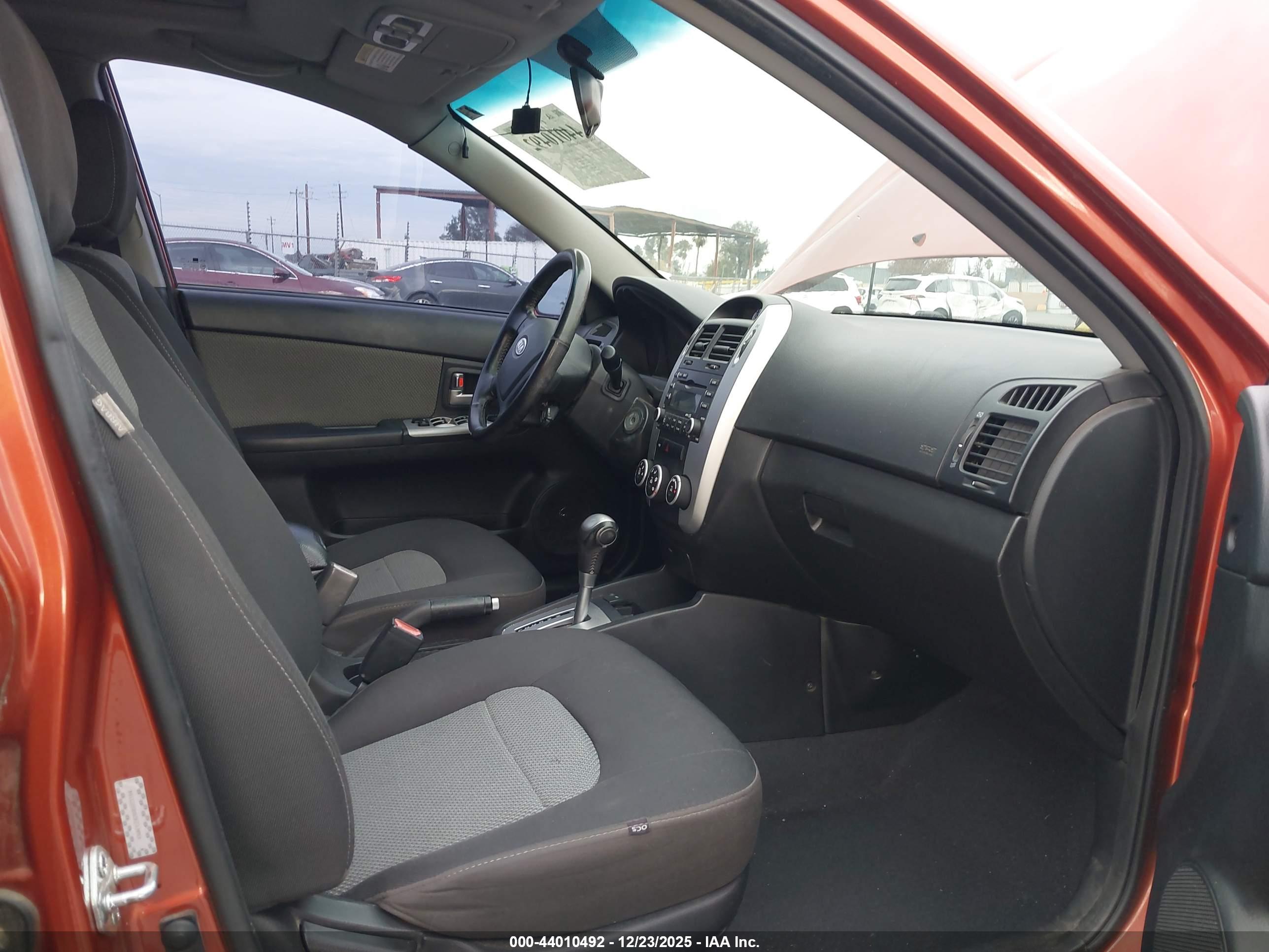 KIA SPECTRA5 image 5