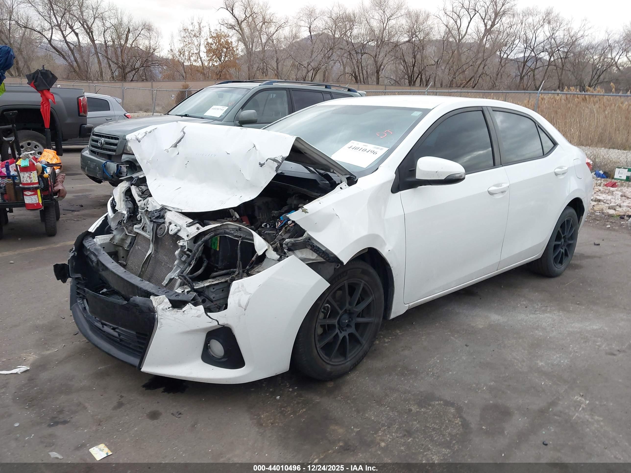 TOYOTA COROLLA image 2