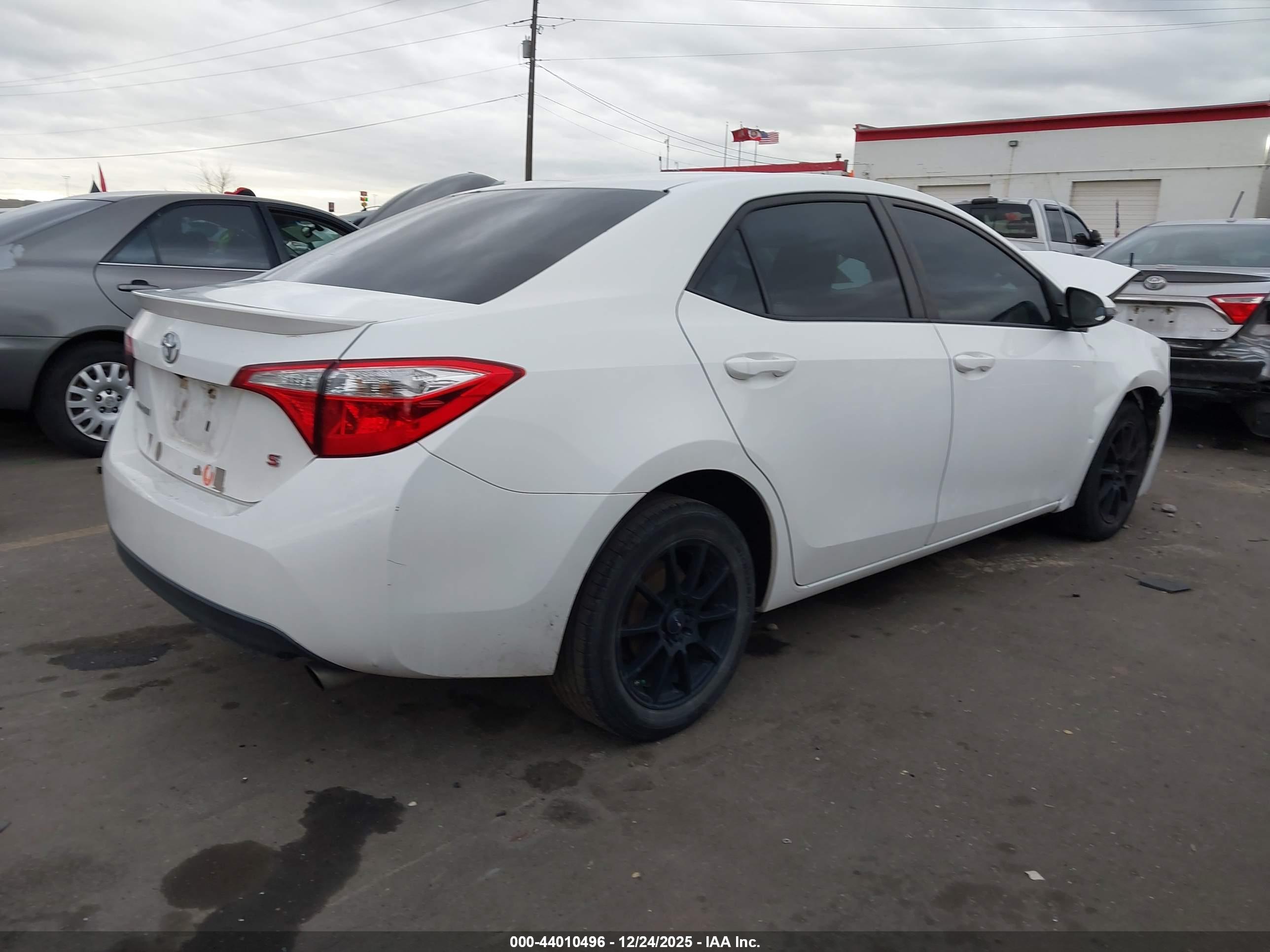 TOYOTA COROLLA image 4