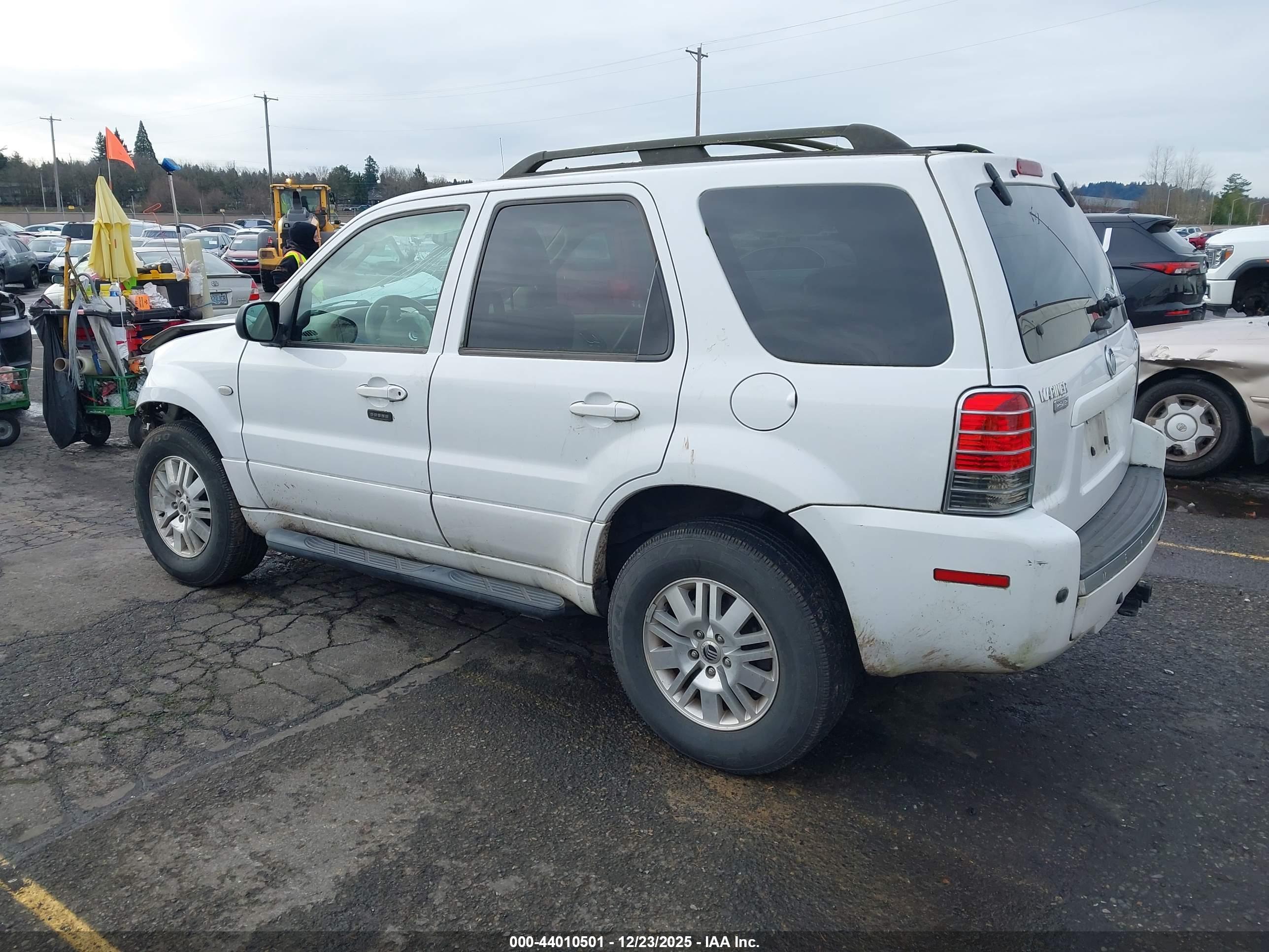 MERCURY MARINER image 3