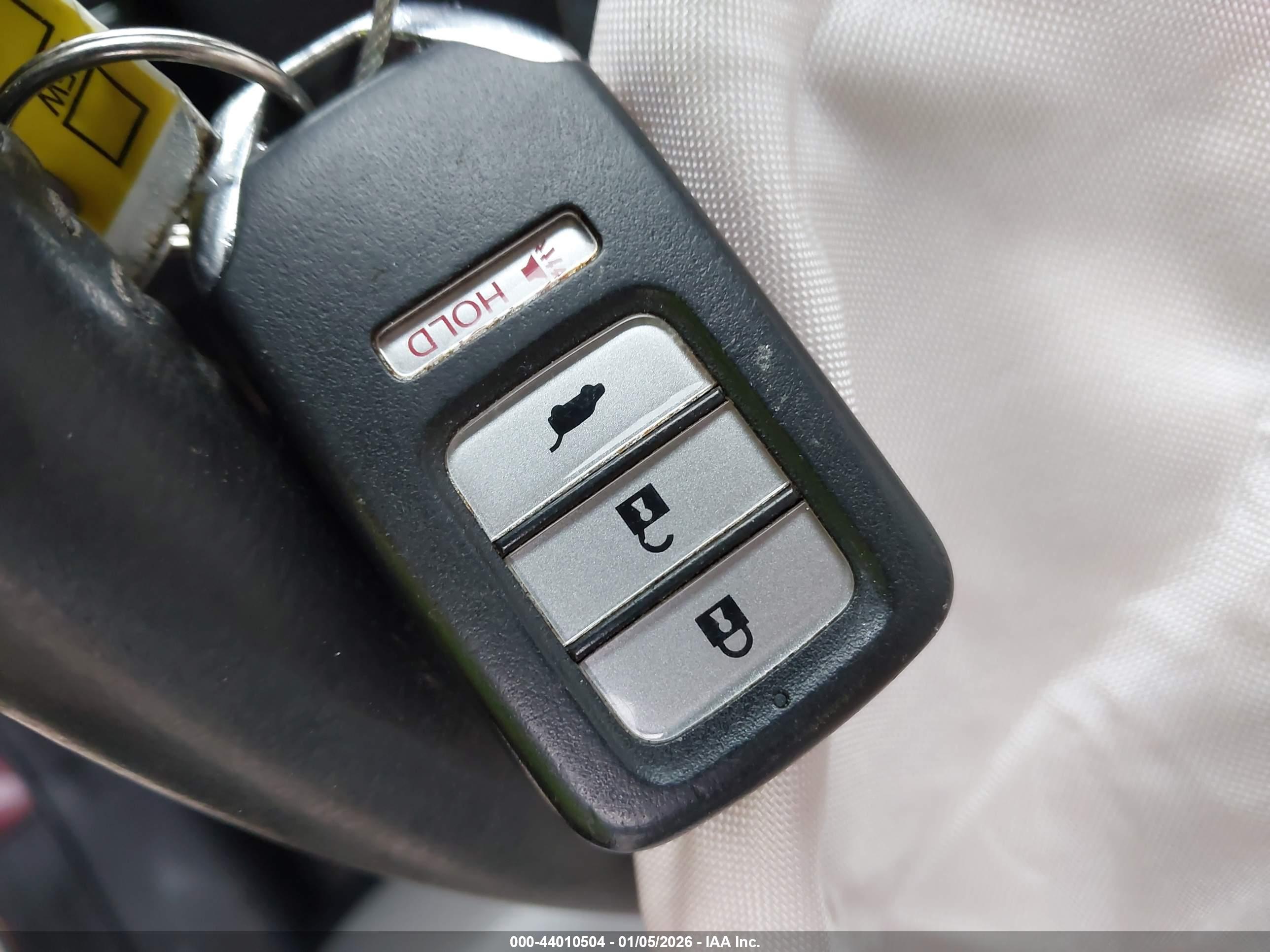 HONDA CR-V image 11