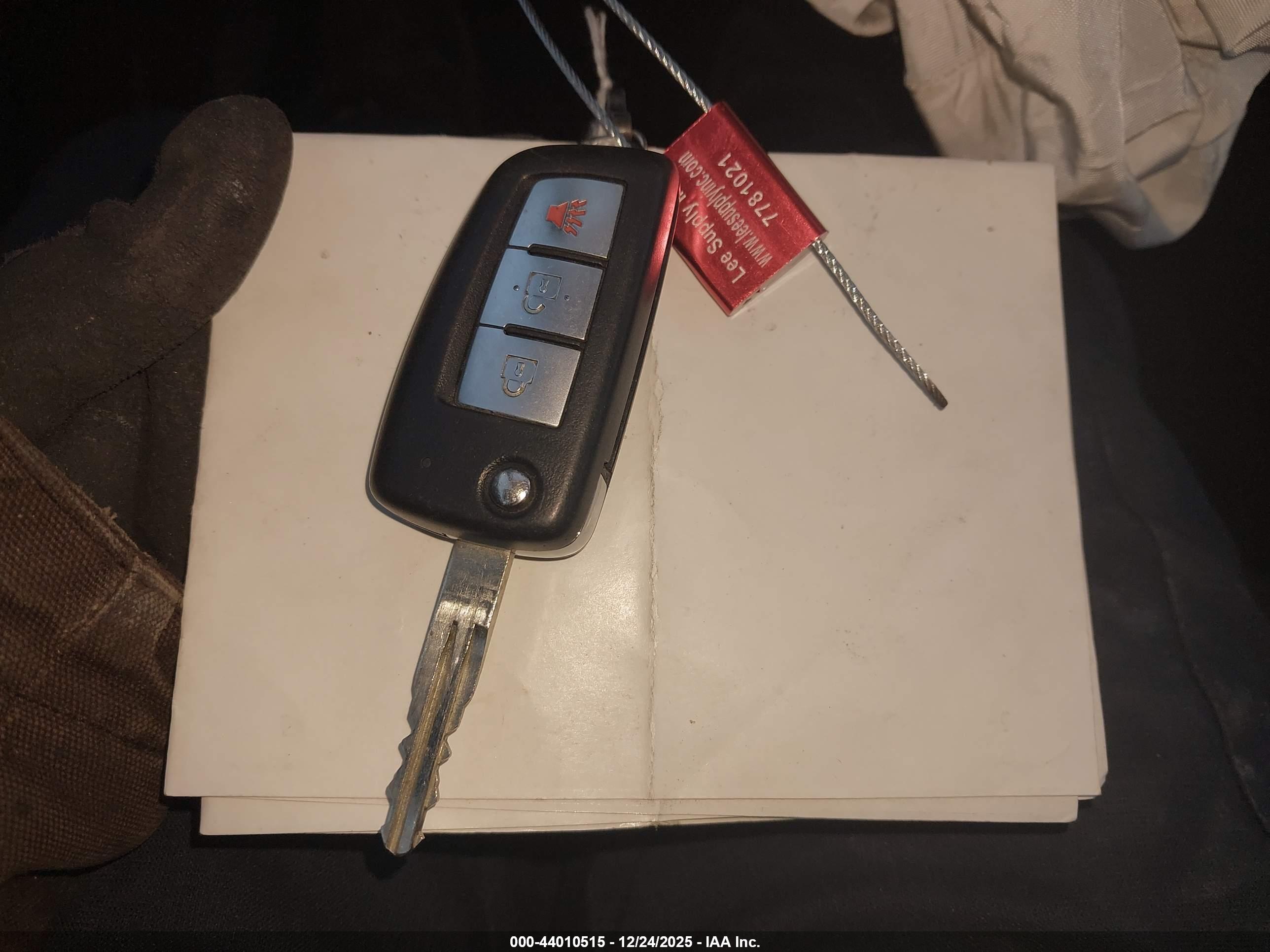NISSAN ROGUE image 11