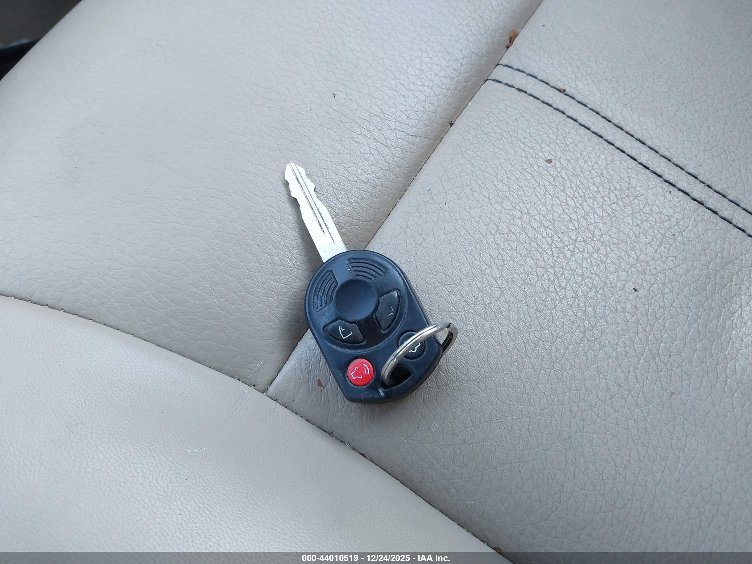 FORD EDGE image 11