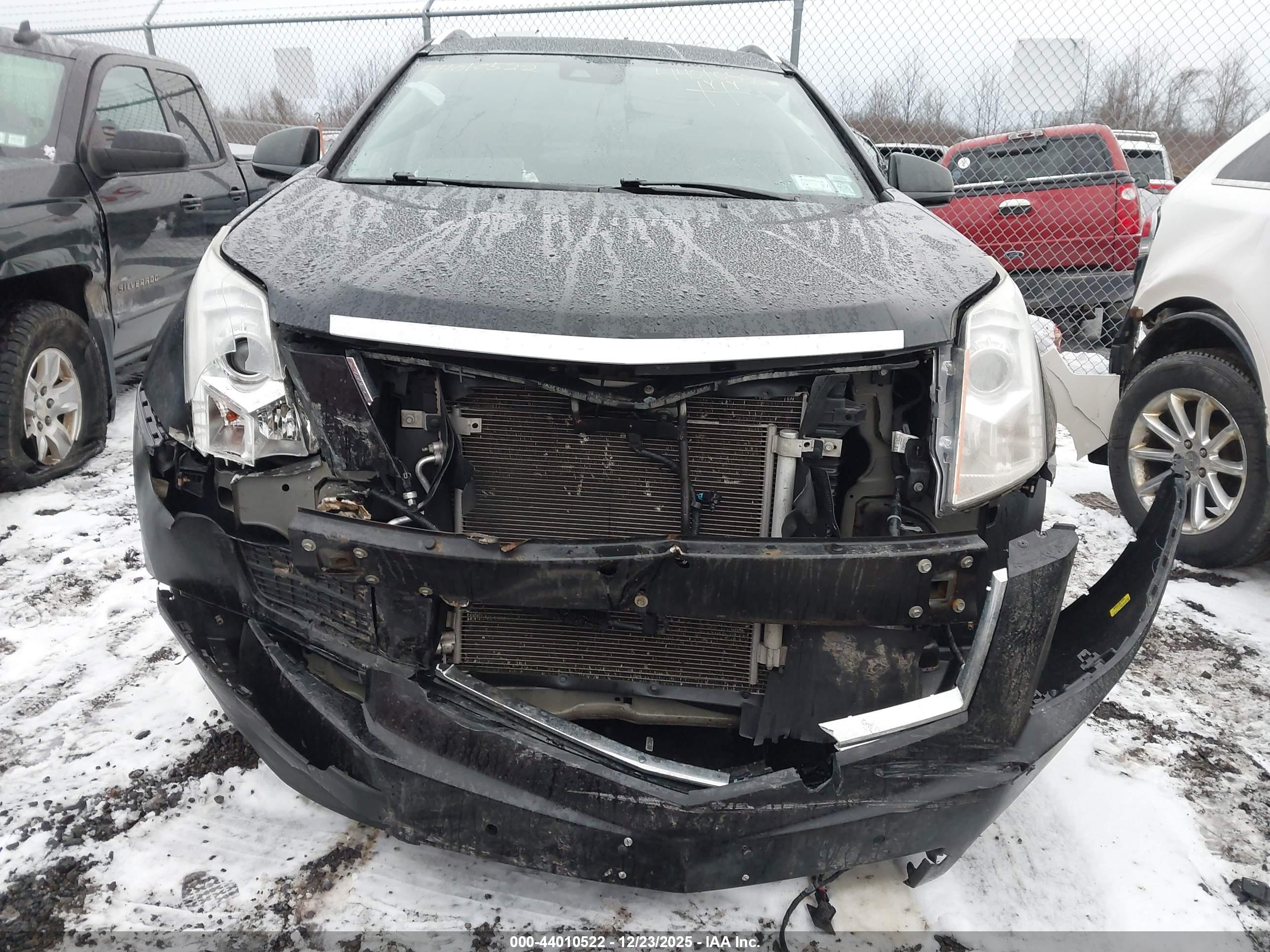 CADILLAC SRX image 6