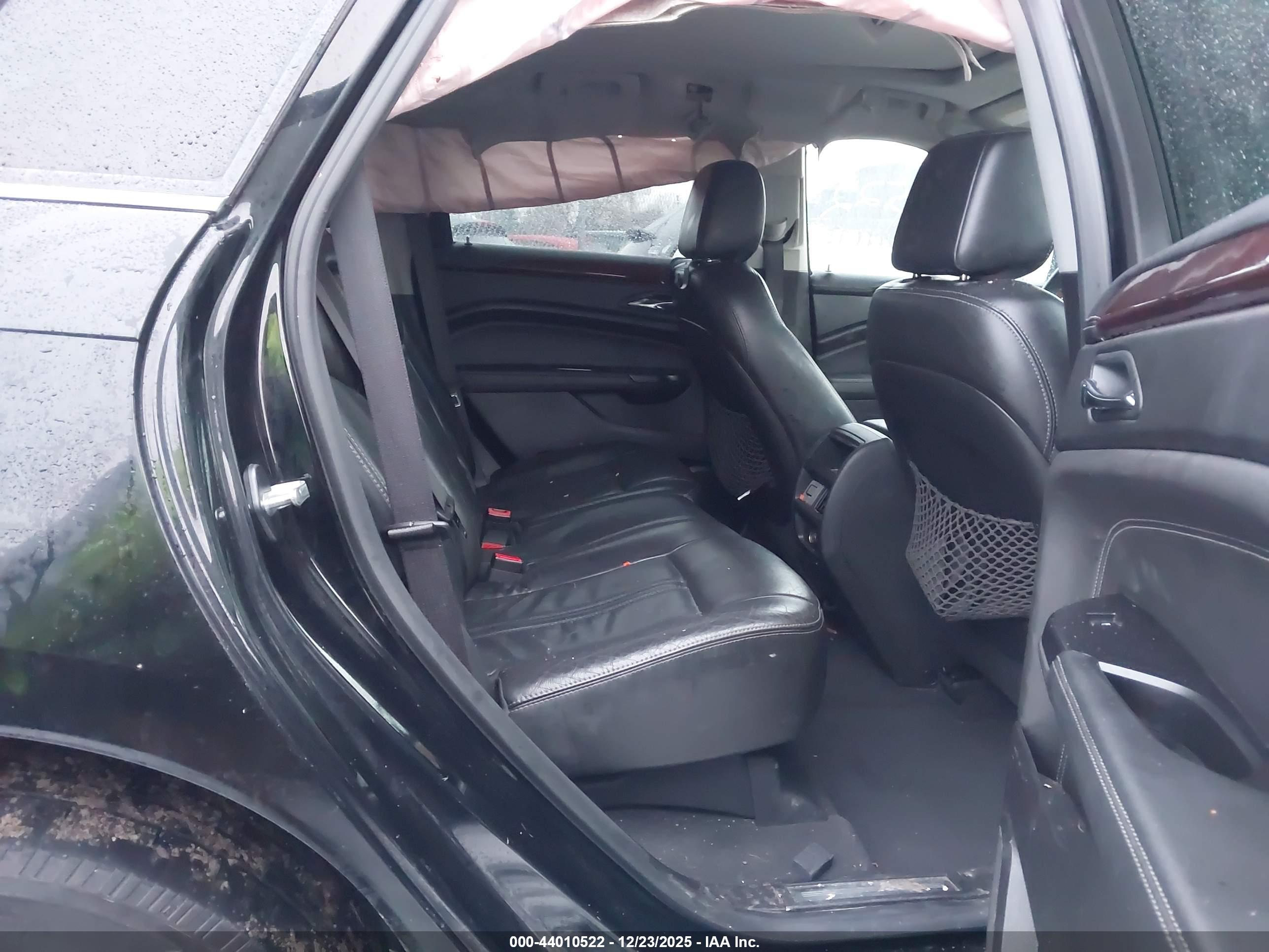 CADILLAC SRX image 8