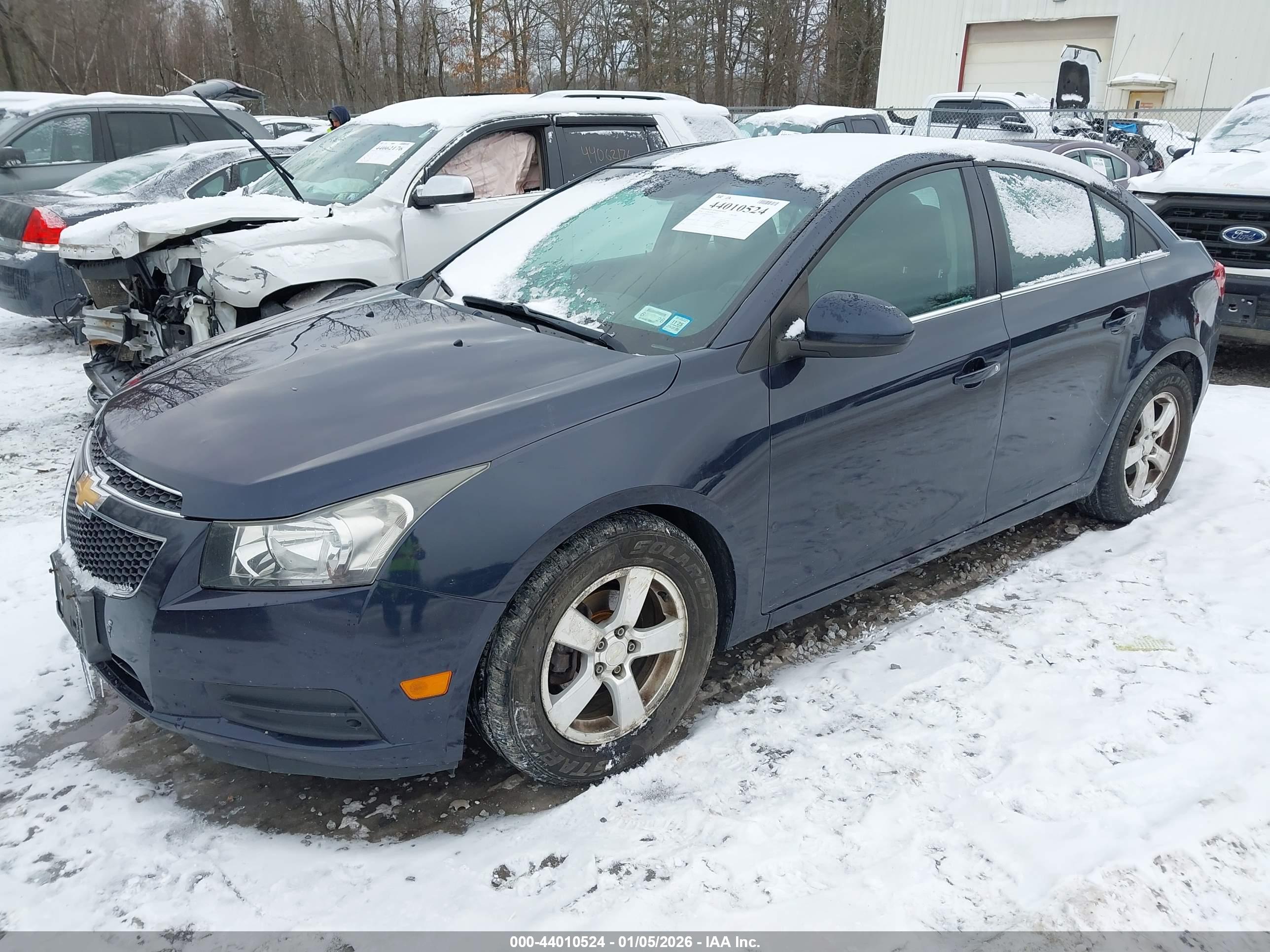 CHEVROLET CRUZE image 2