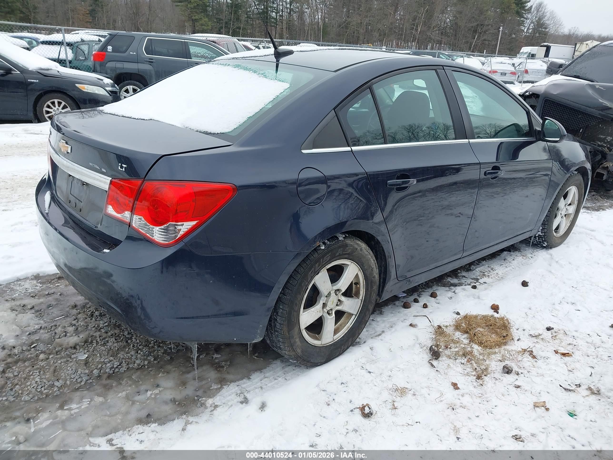 CHEVROLET CRUZE image 4