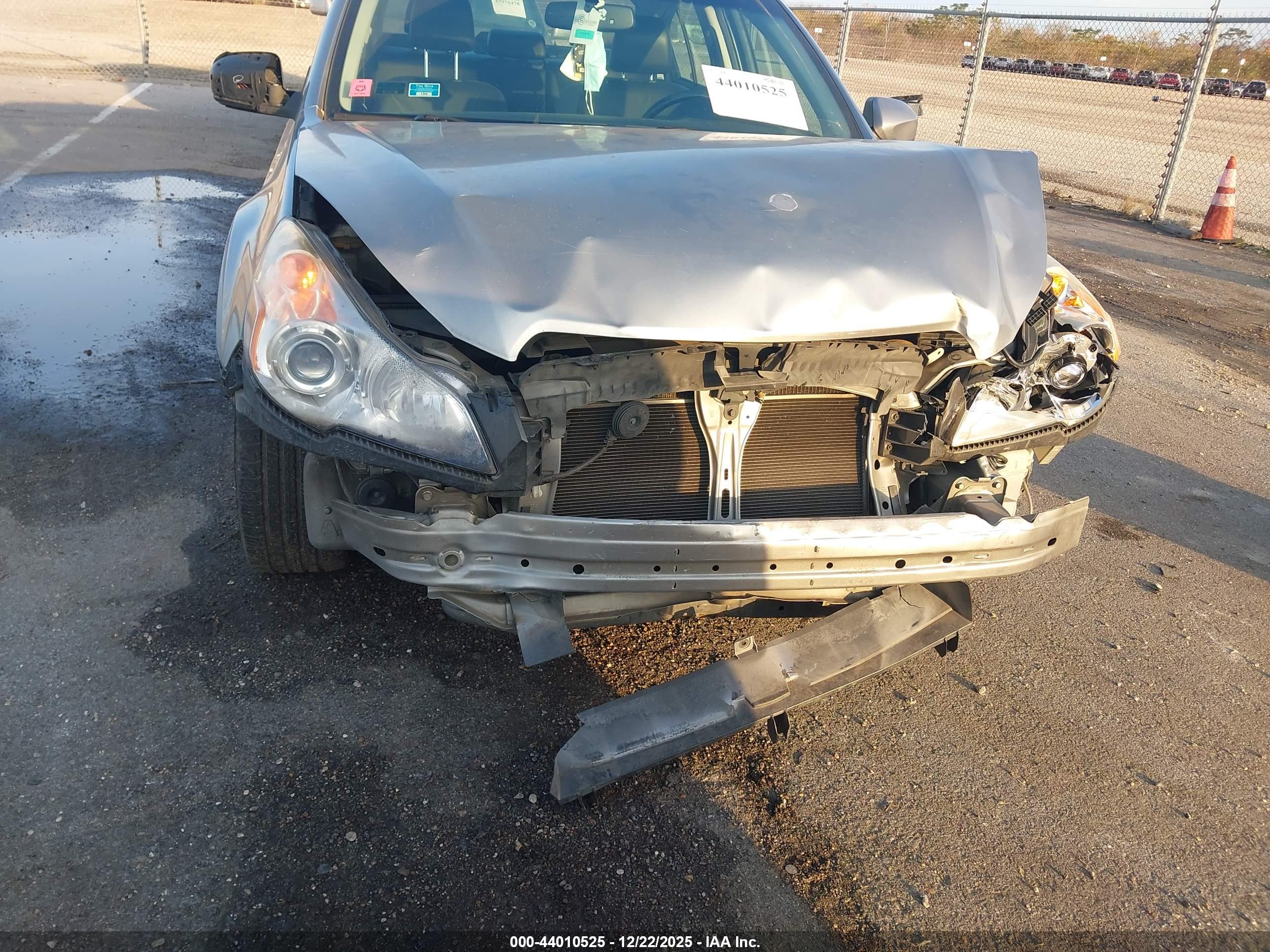 SUBARU LEGACY image 6