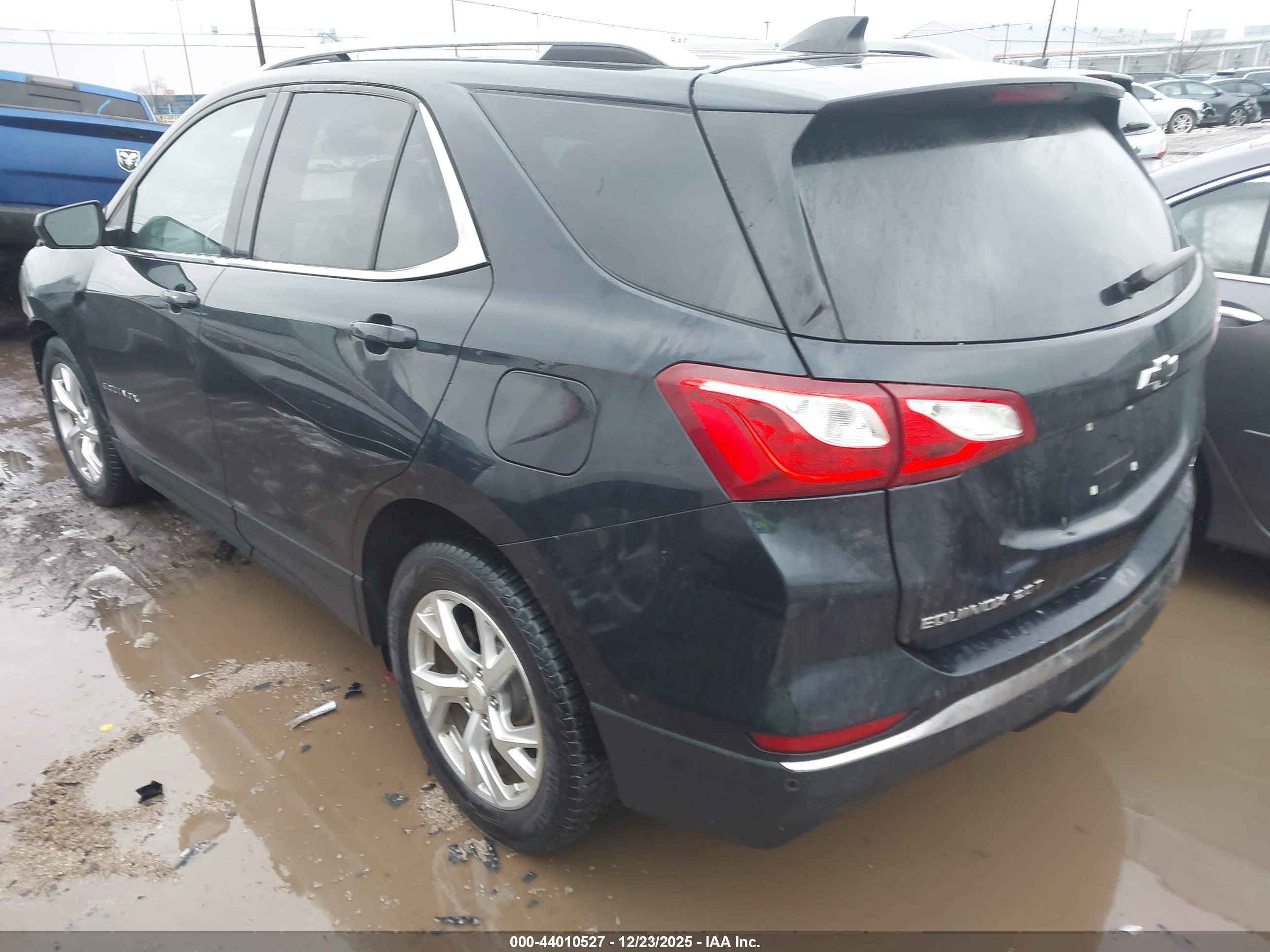 CHEVROLET EQUINOX image 3