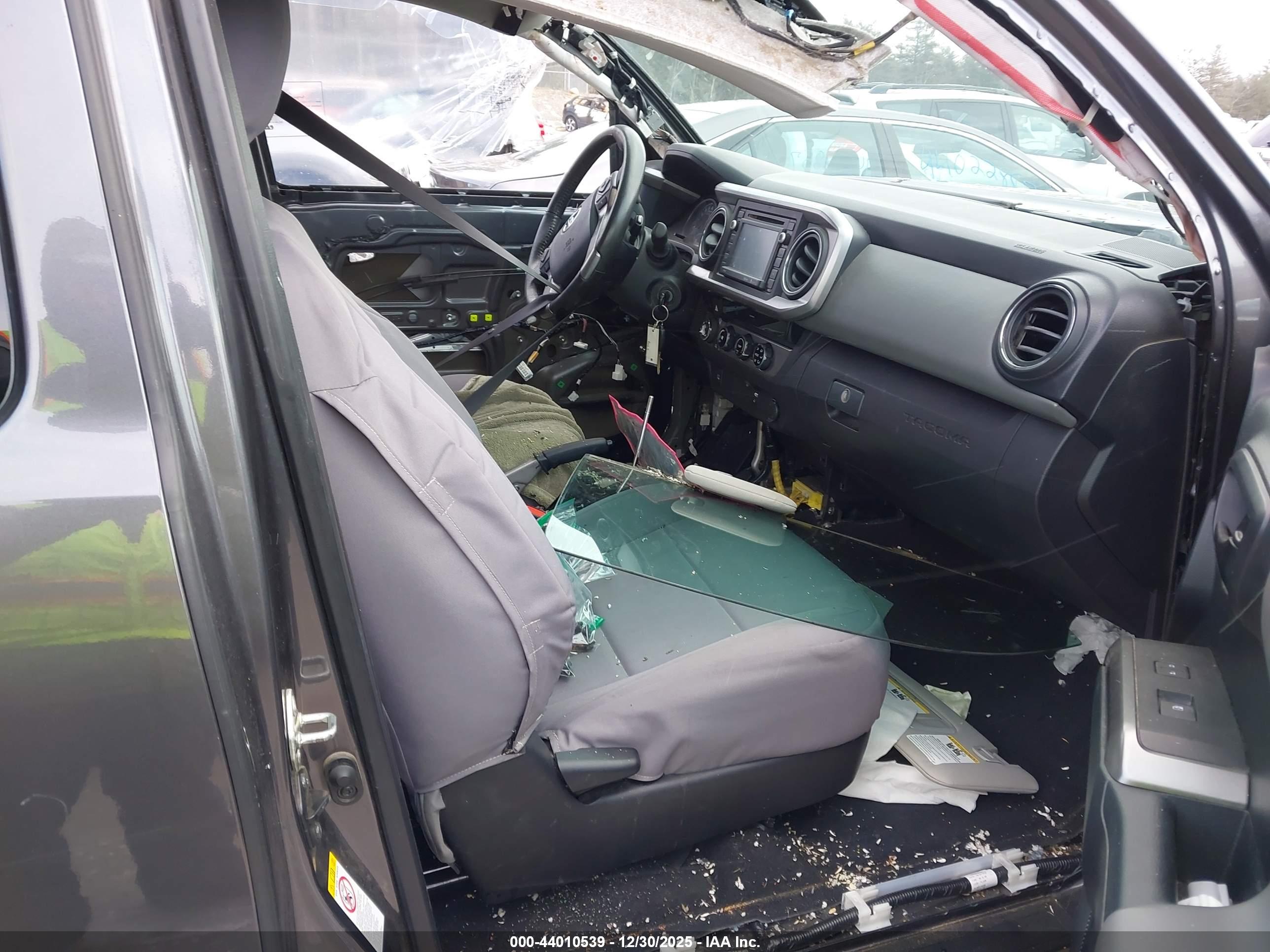 TOYOTA TACOMA image 5