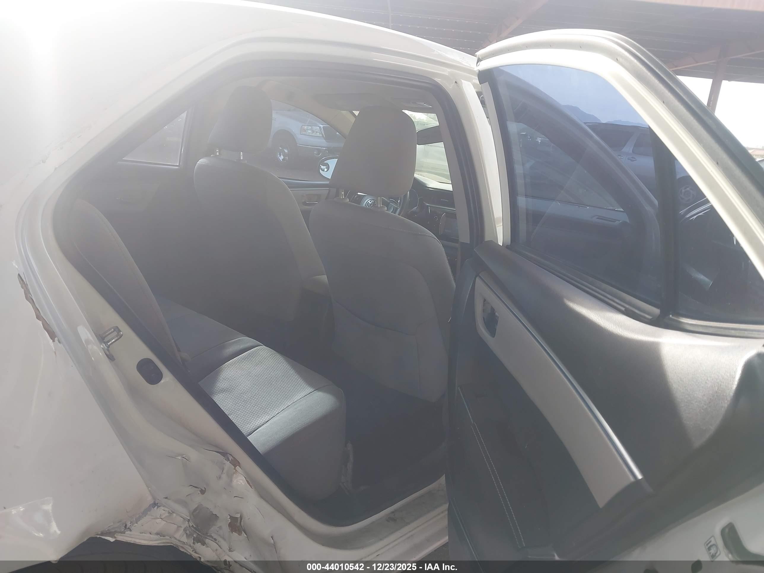 TOYOTA COROLLA image 8