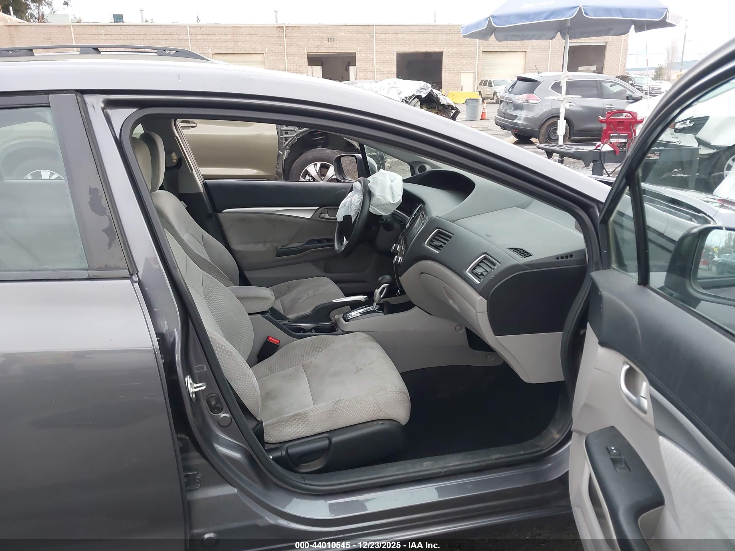 HONDA CIVIC image 5