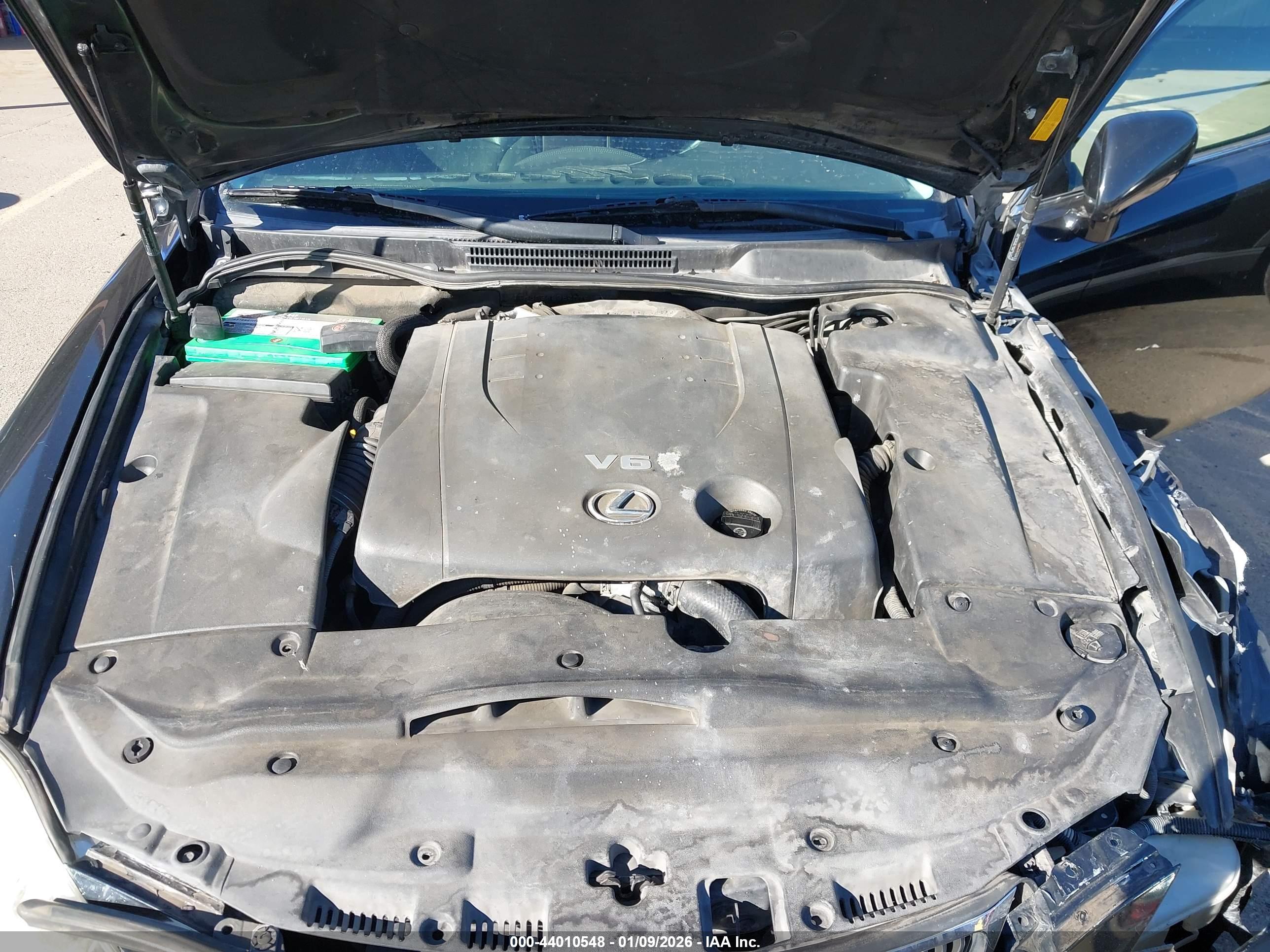 LEXUS IS image 10