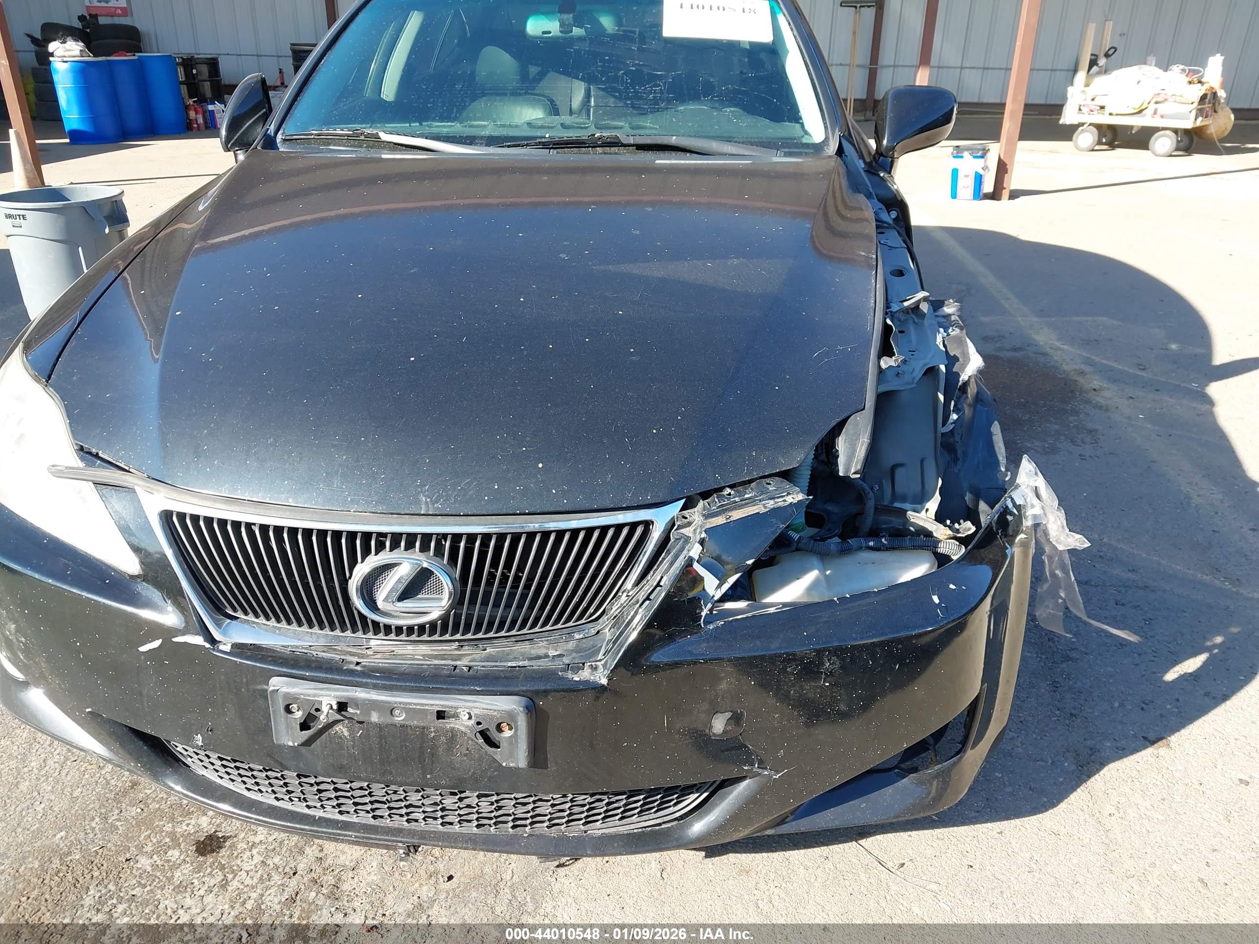 LEXUS IS image 6