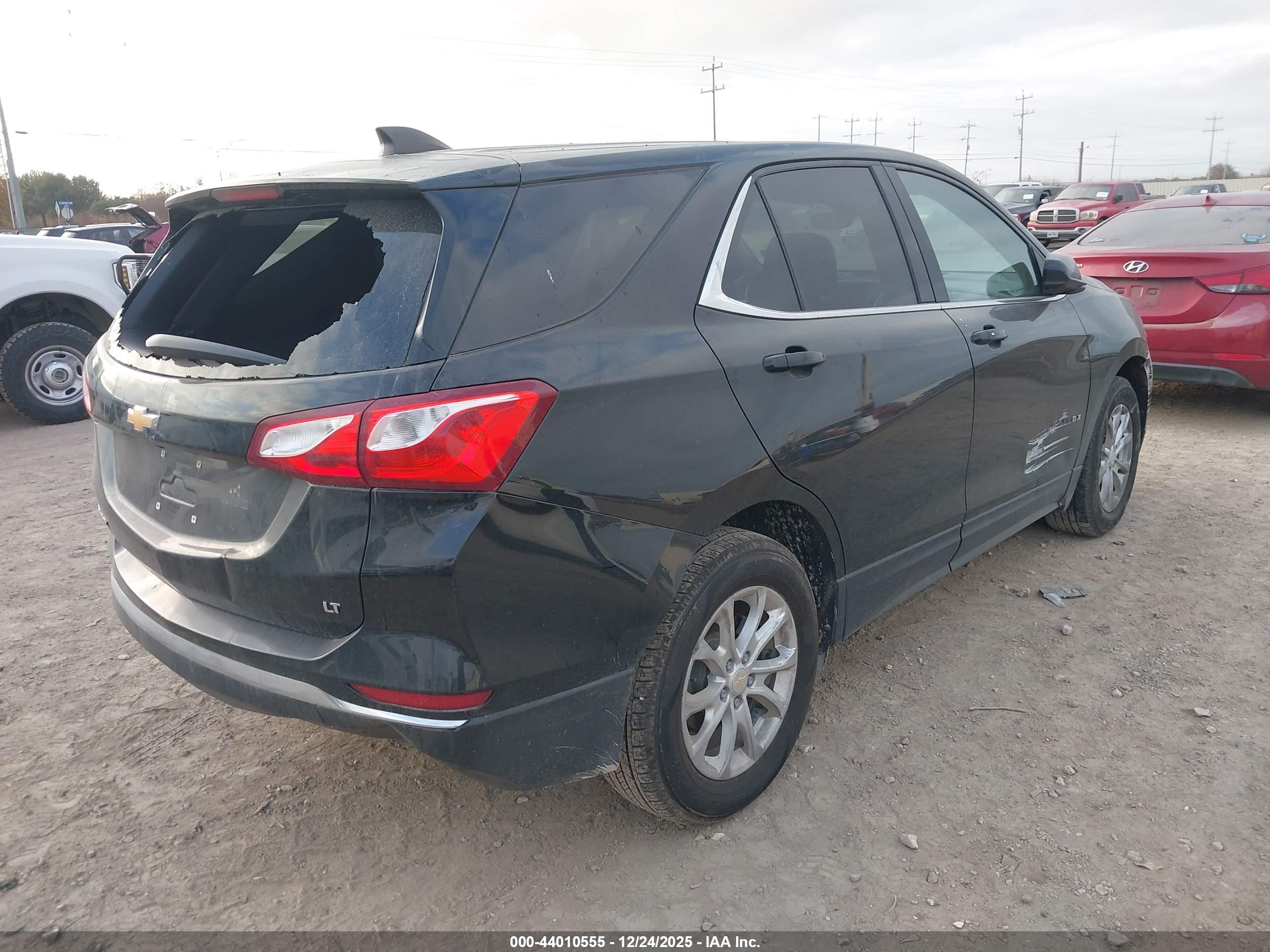 CHEVROLET EQUINOX image 4