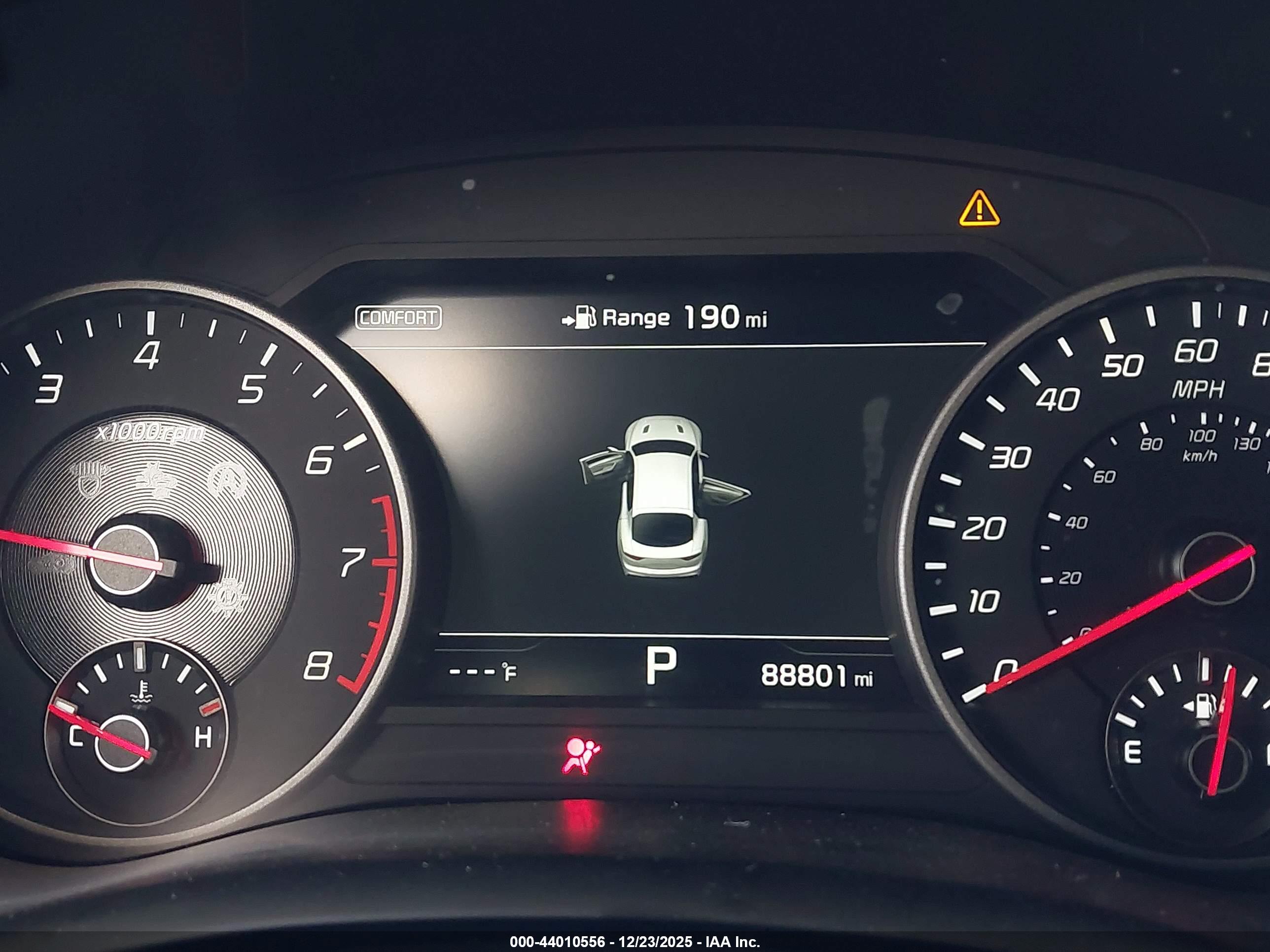 KIA STINGER image 7