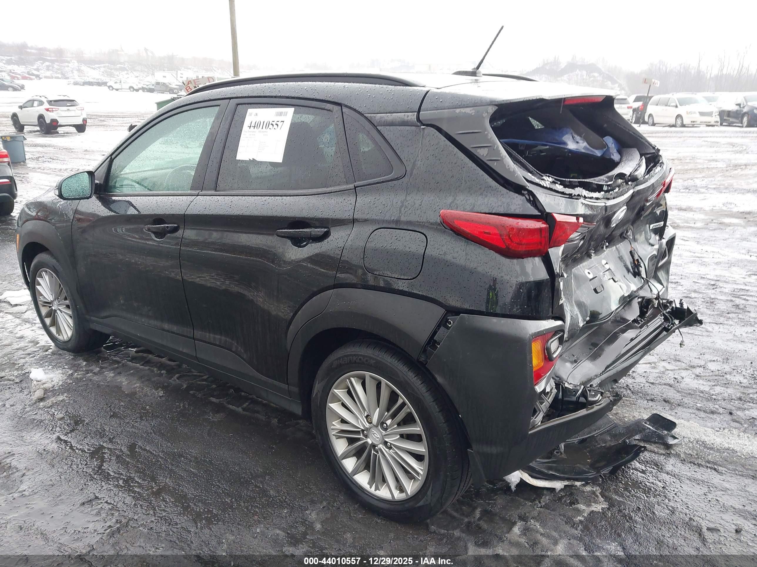 HYUNDAI KONA image 3