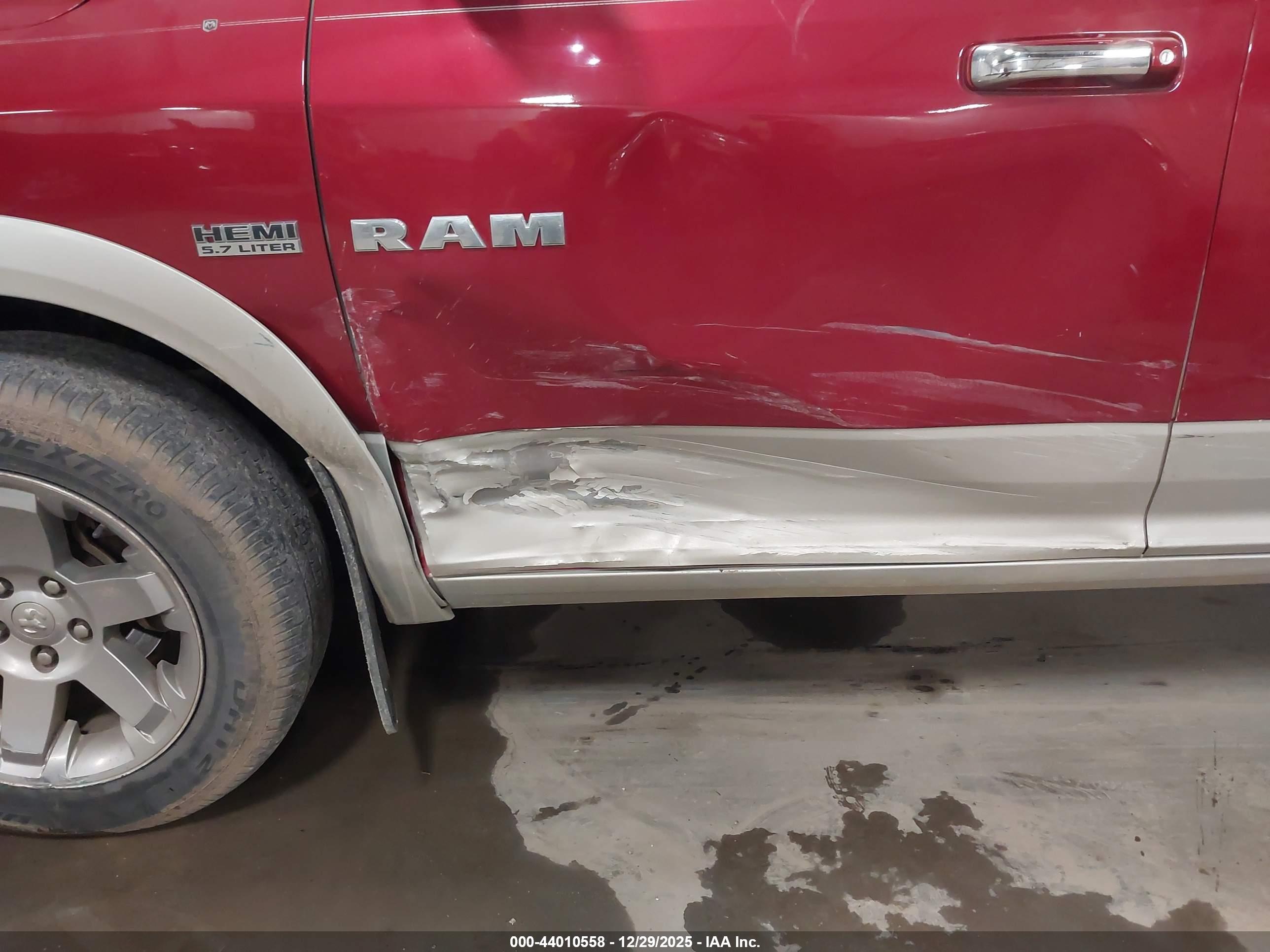 DODGE RAM image 6