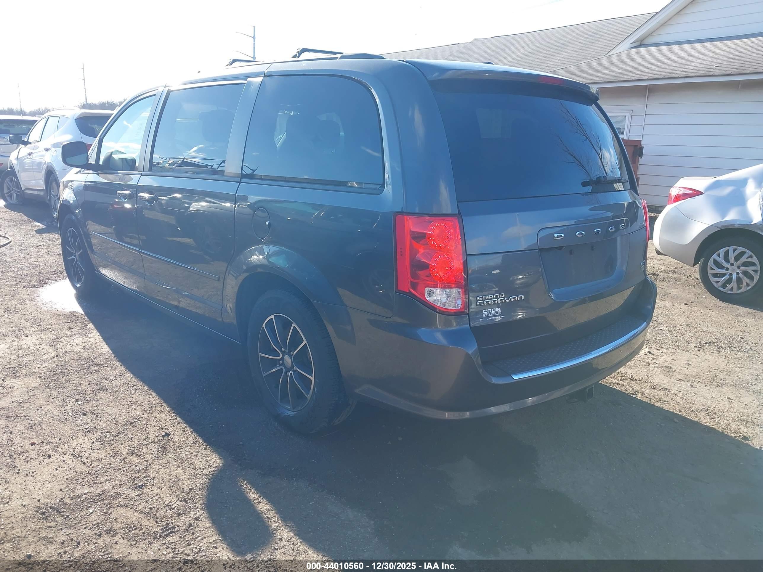 DODGE GRAND image 3