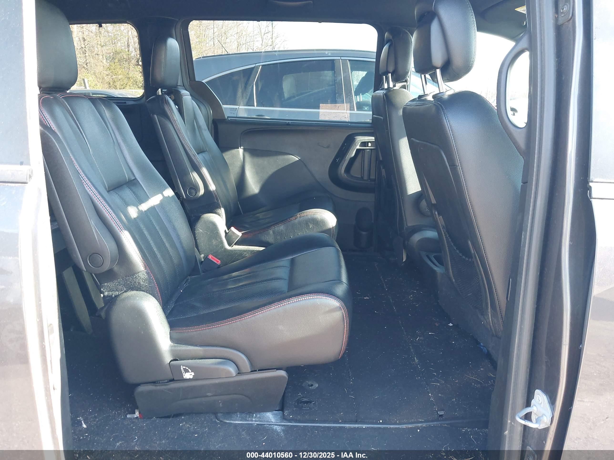 DODGE GRAND image 8
