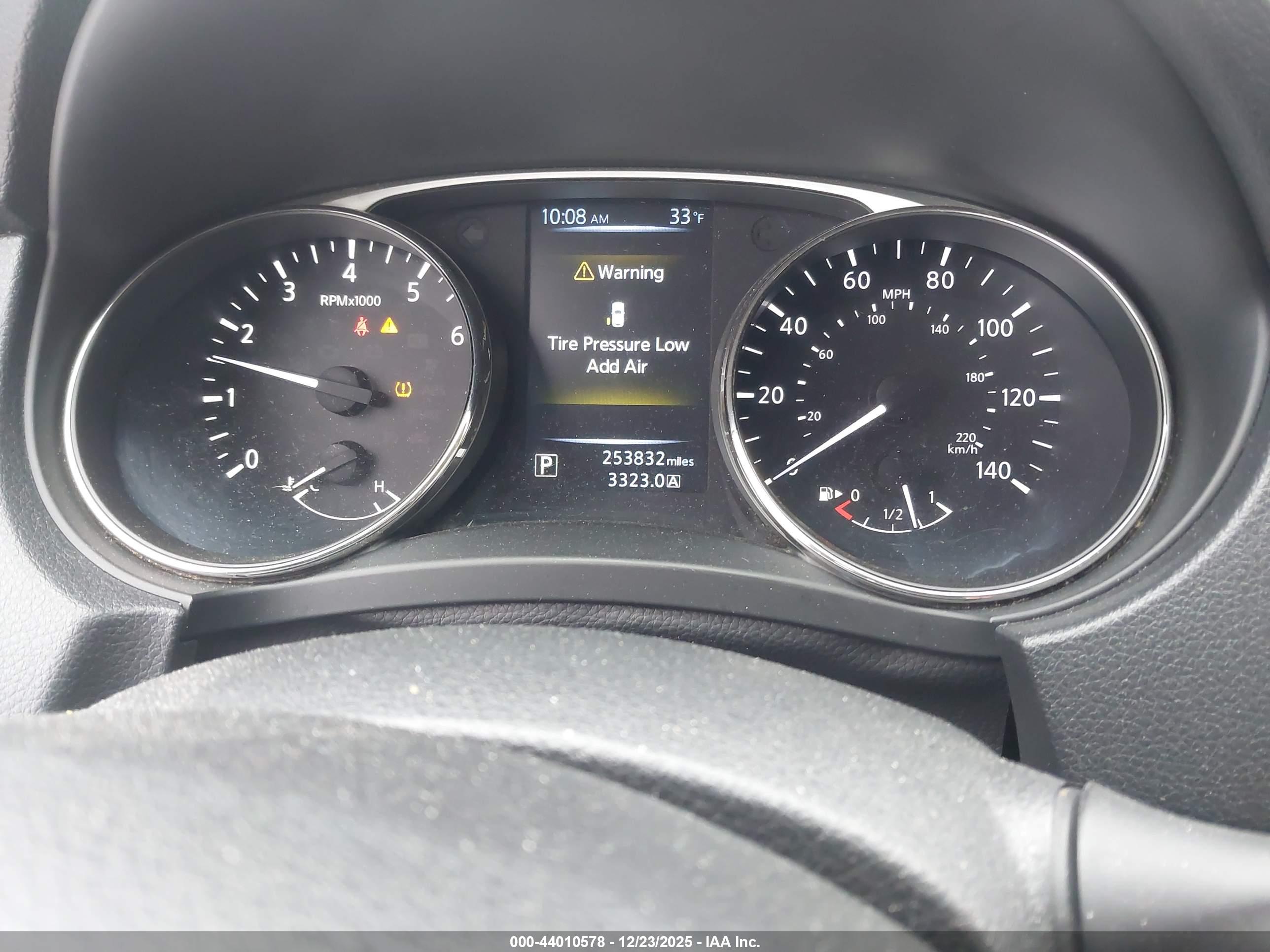 NISSAN ROGUE image 7