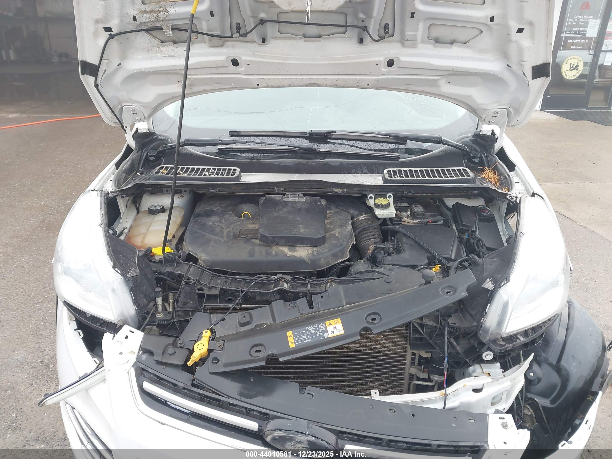 FORD ESCAPE image 10