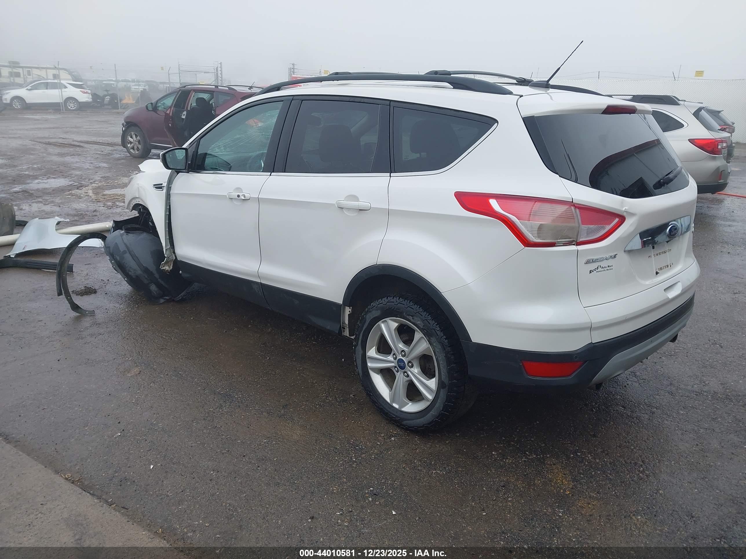 FORD ESCAPE image 3