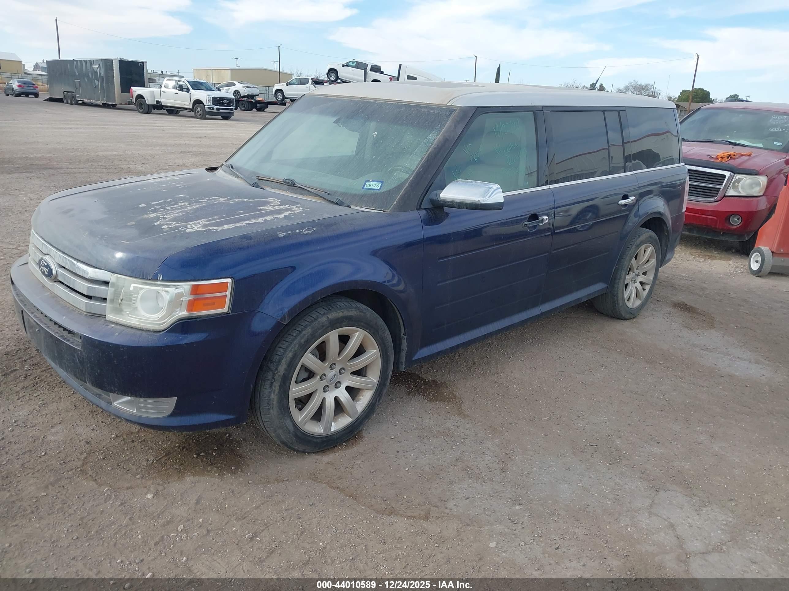 FORD FLEX image 2