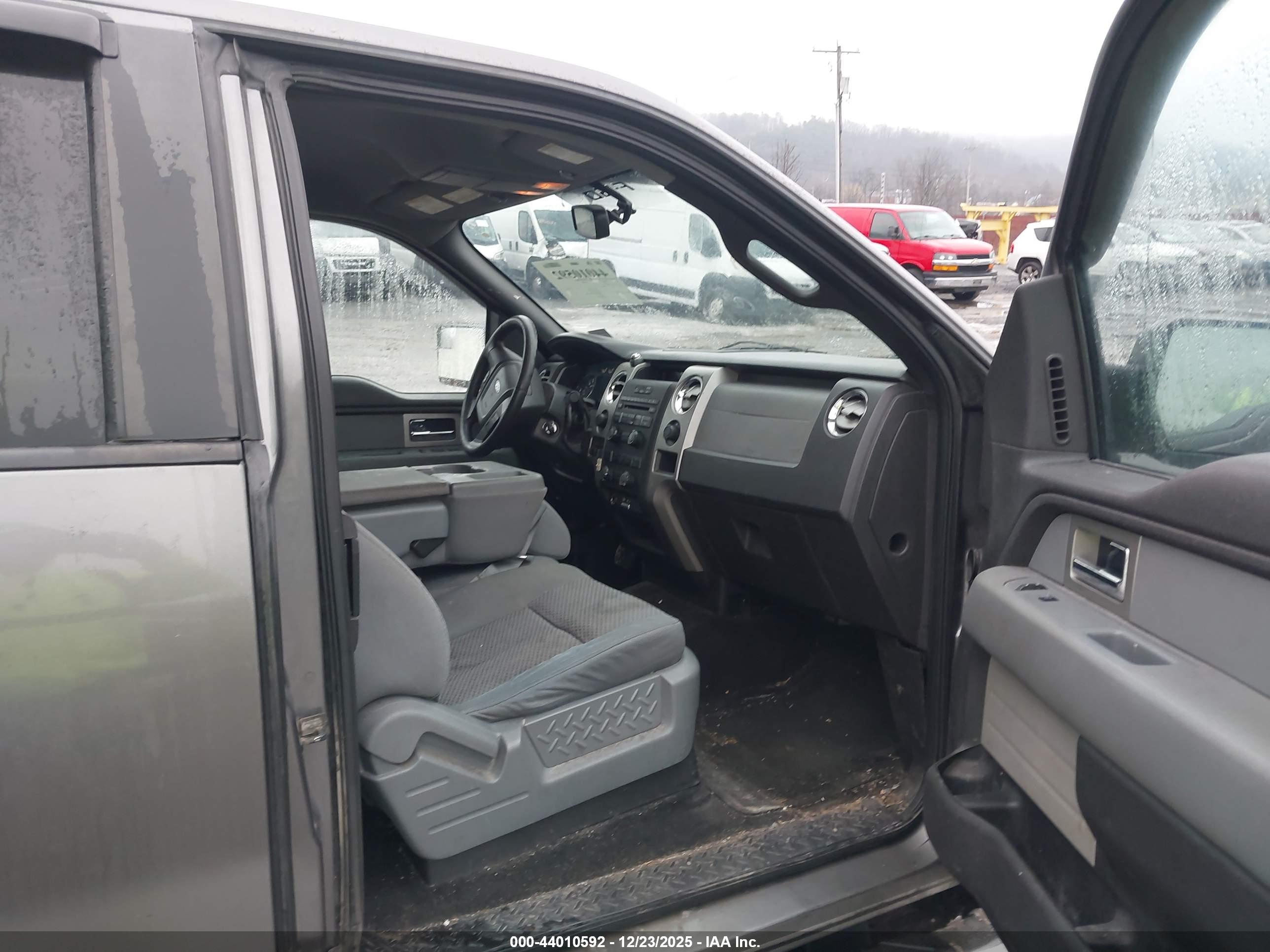 FORD F150 image 5