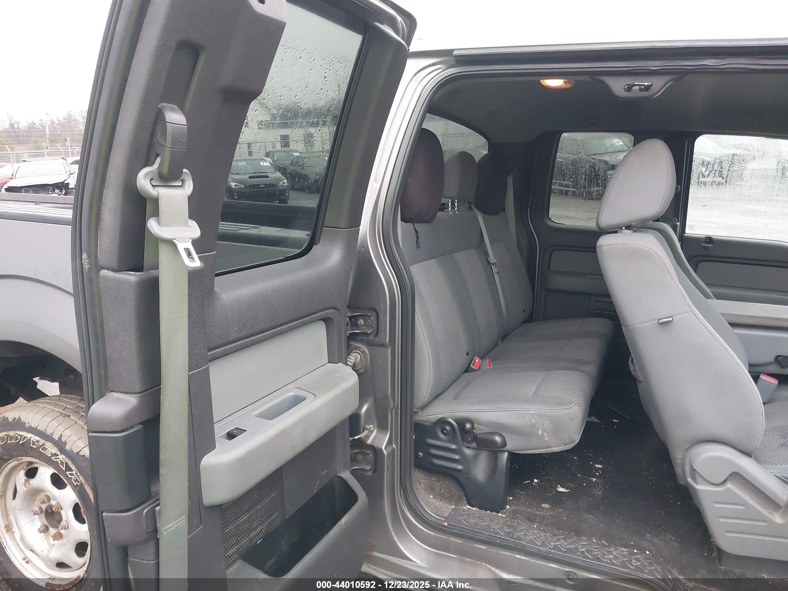 FORD F150 image 8