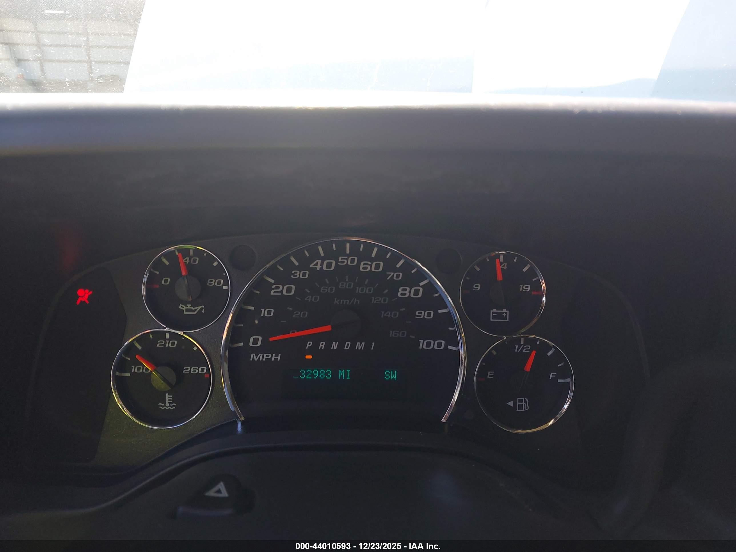 CHEVROLET EXPRESS image 7
