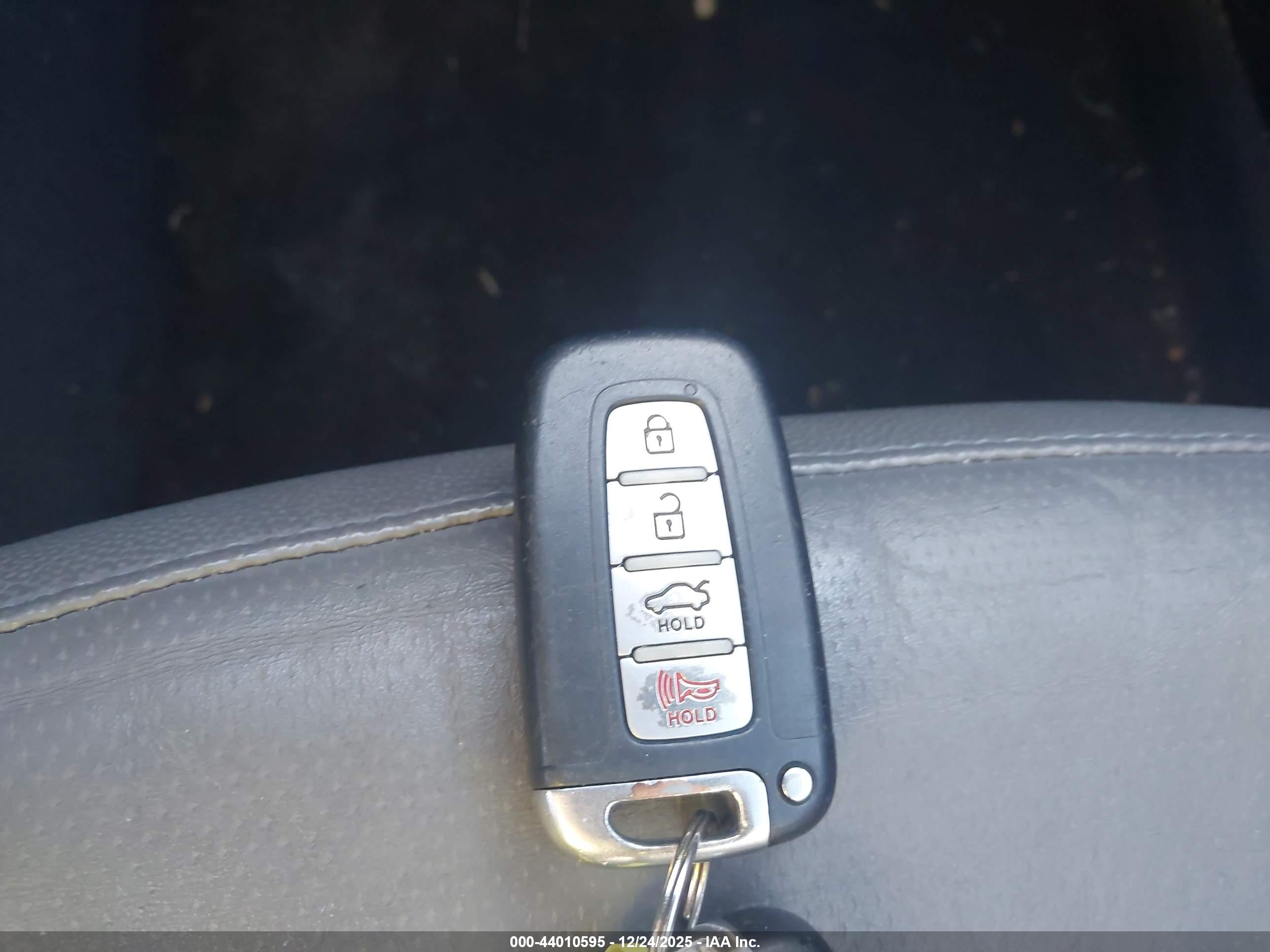HYUNDAI SONATA image 11