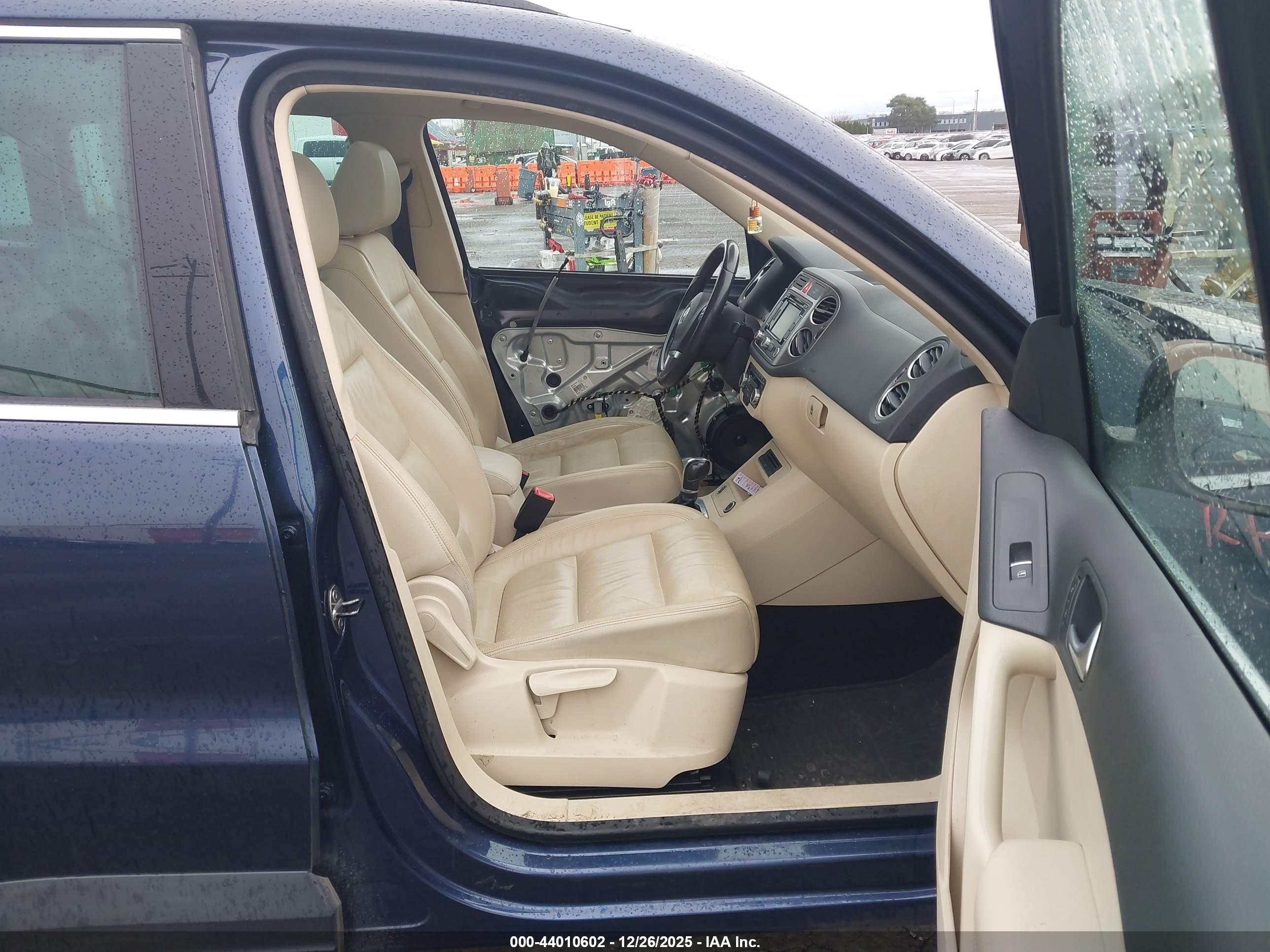 VOLKSWAGEN TIGUAN image 5