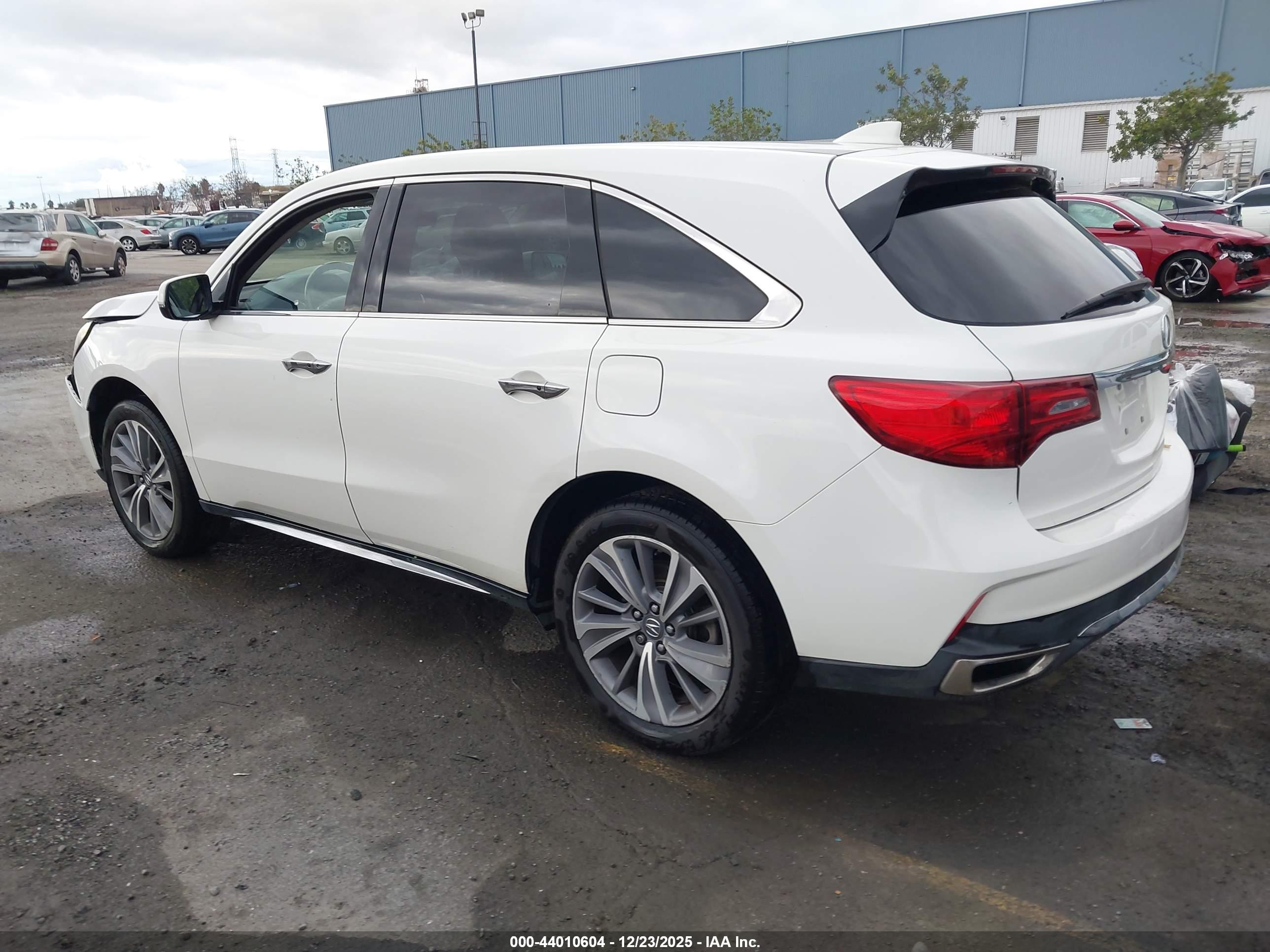 ACURA MDX image 3