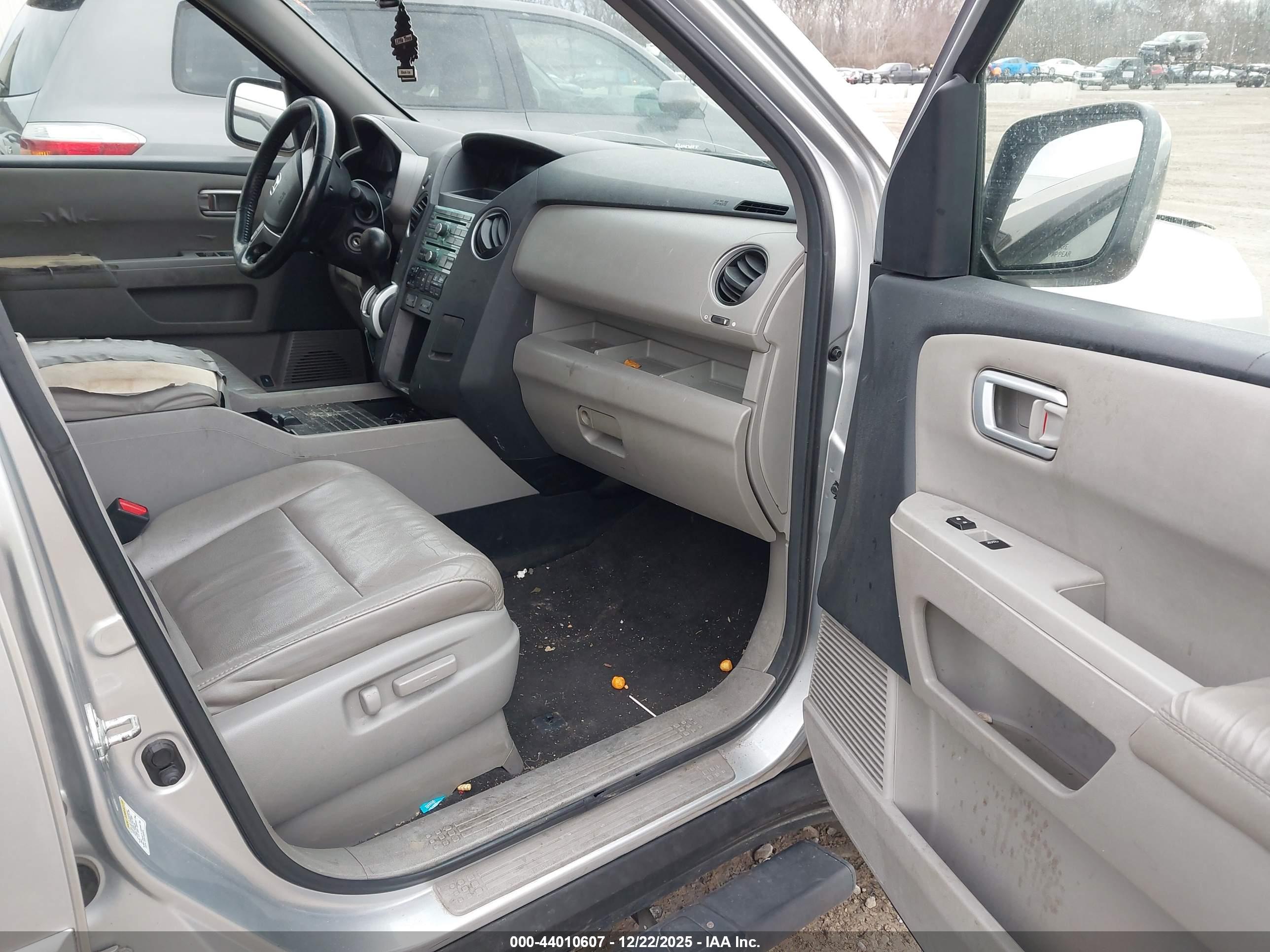 HONDA PILOT image 5