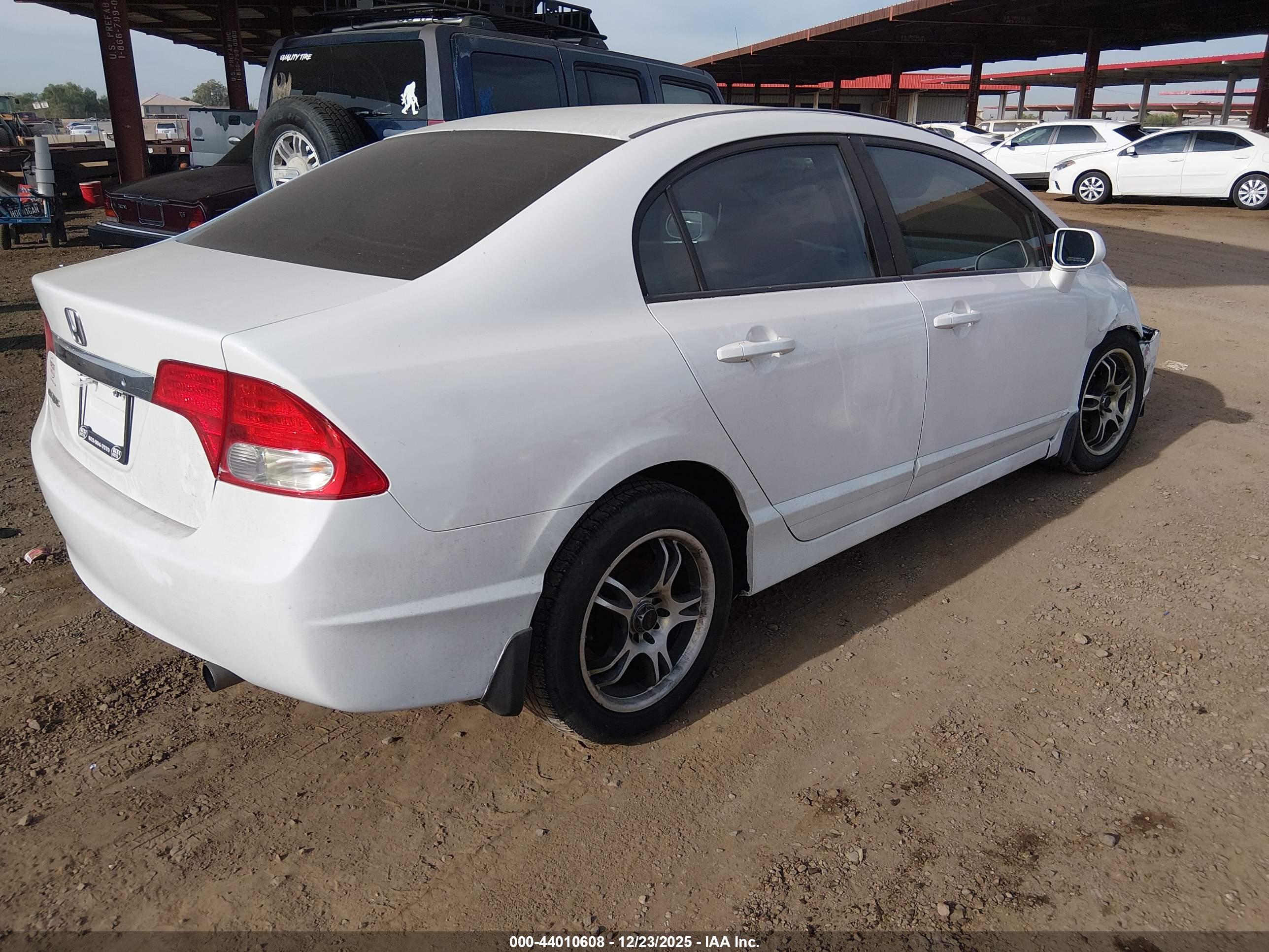HONDA CIVIC image 4