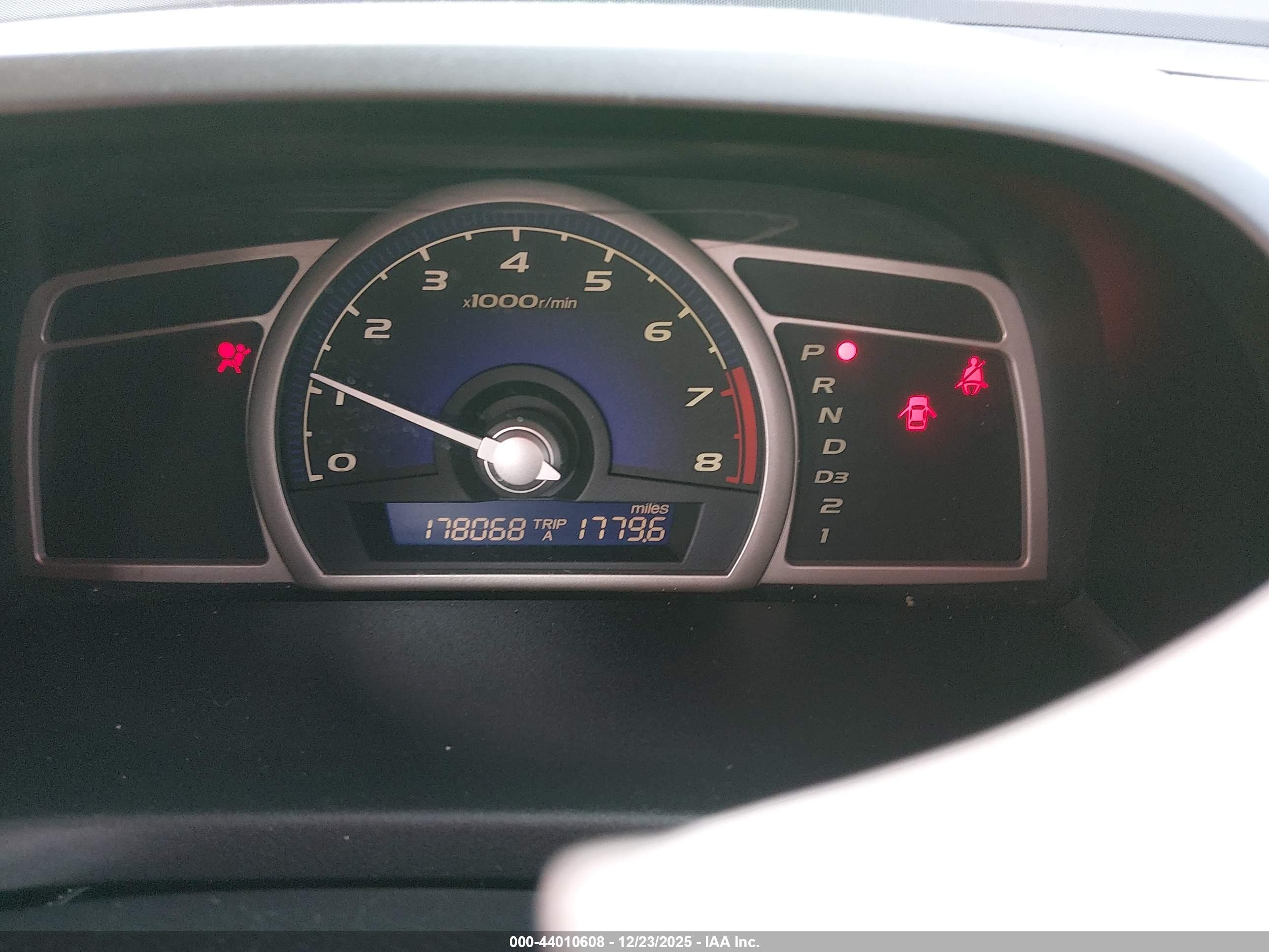 HONDA CIVIC image 7