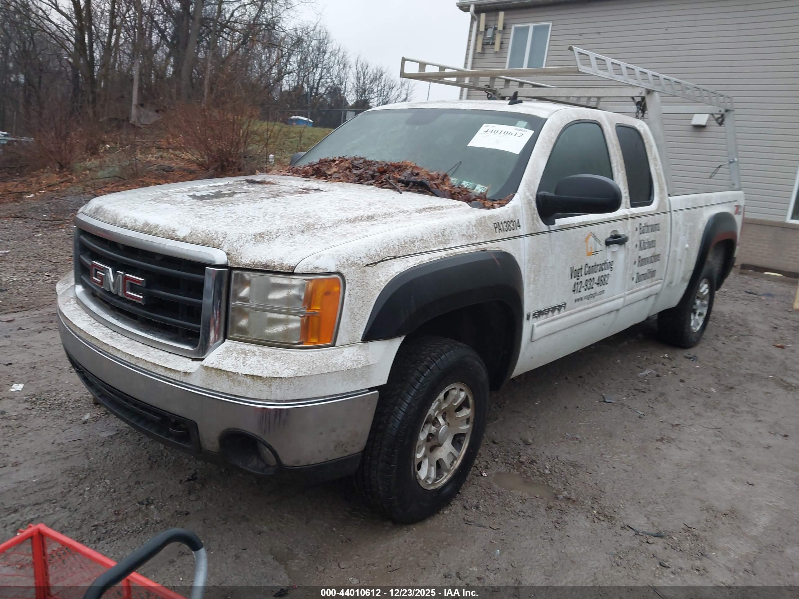 GMC SIERRA image 2