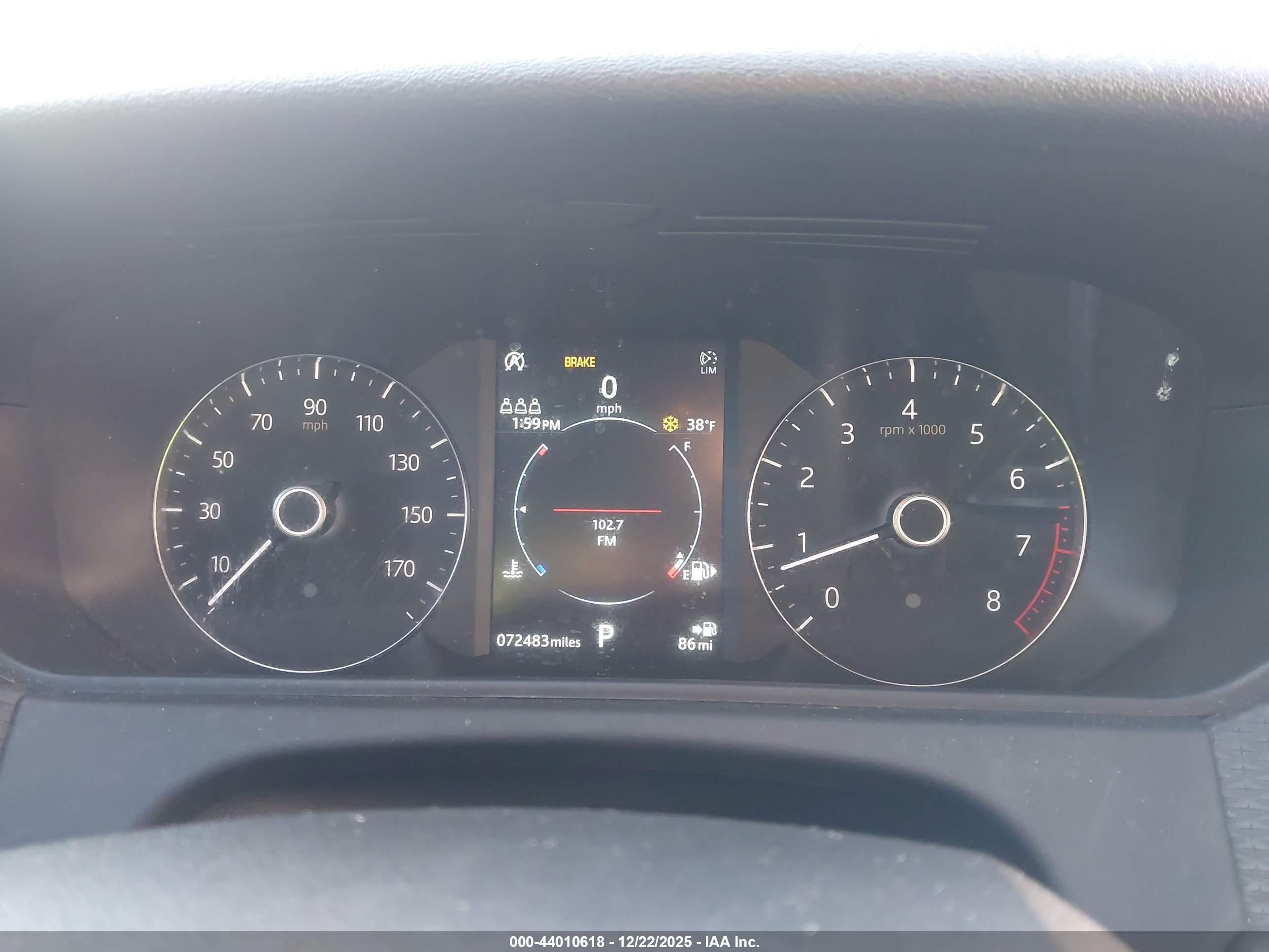 LAND ROVER image 7