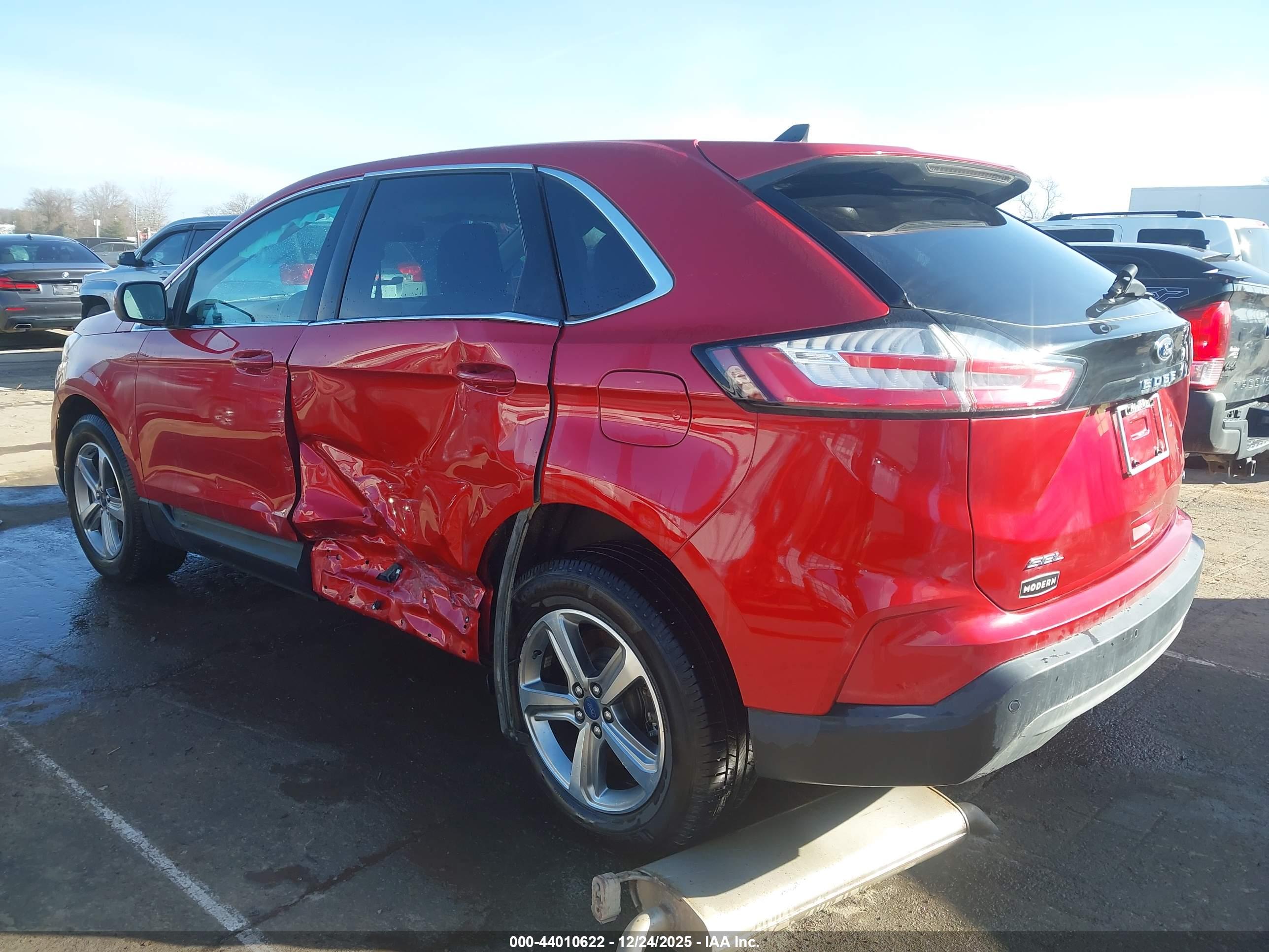 FORD EDGE image 3