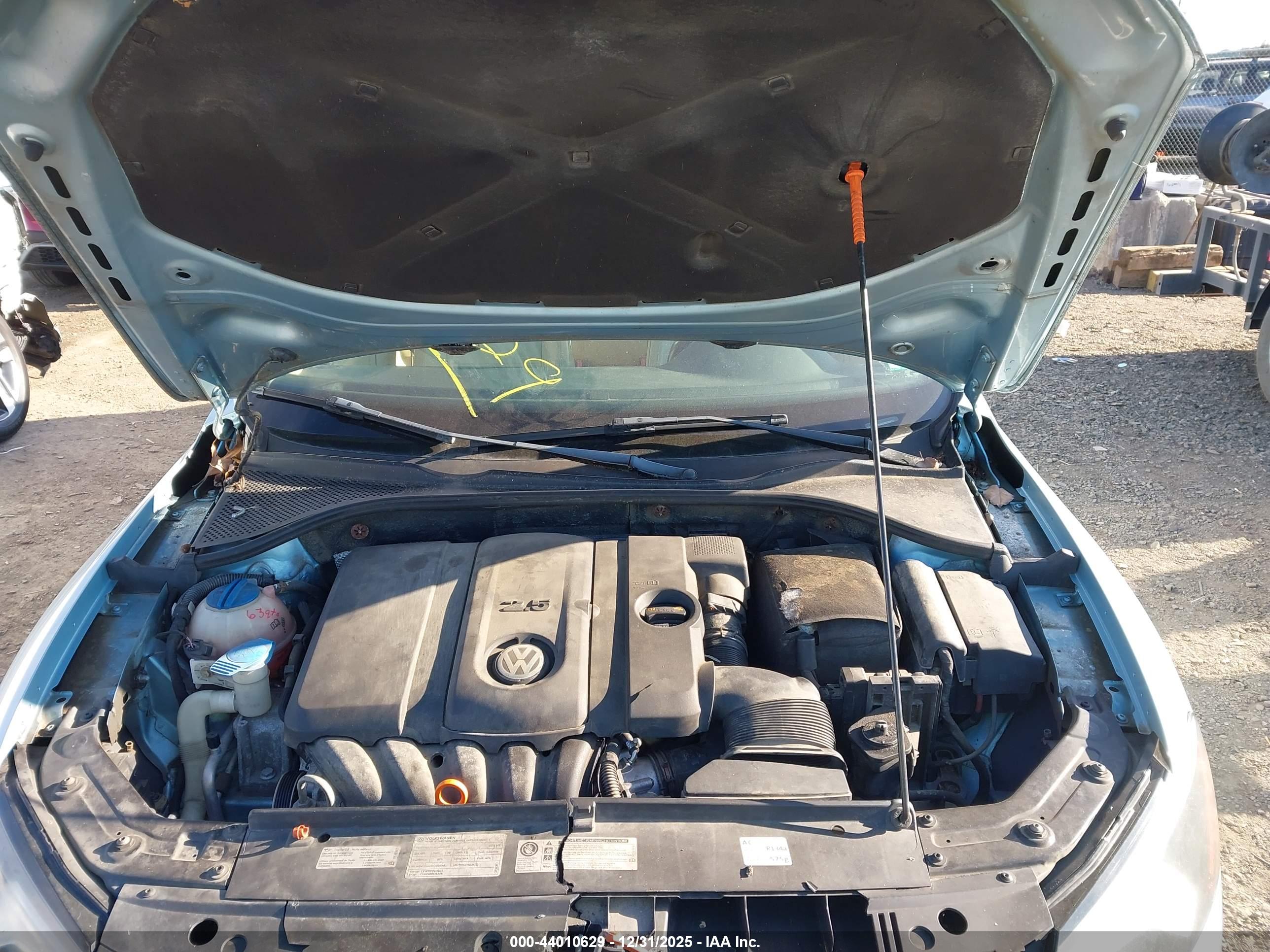 VOLKSWAGEN PASSAT image 10