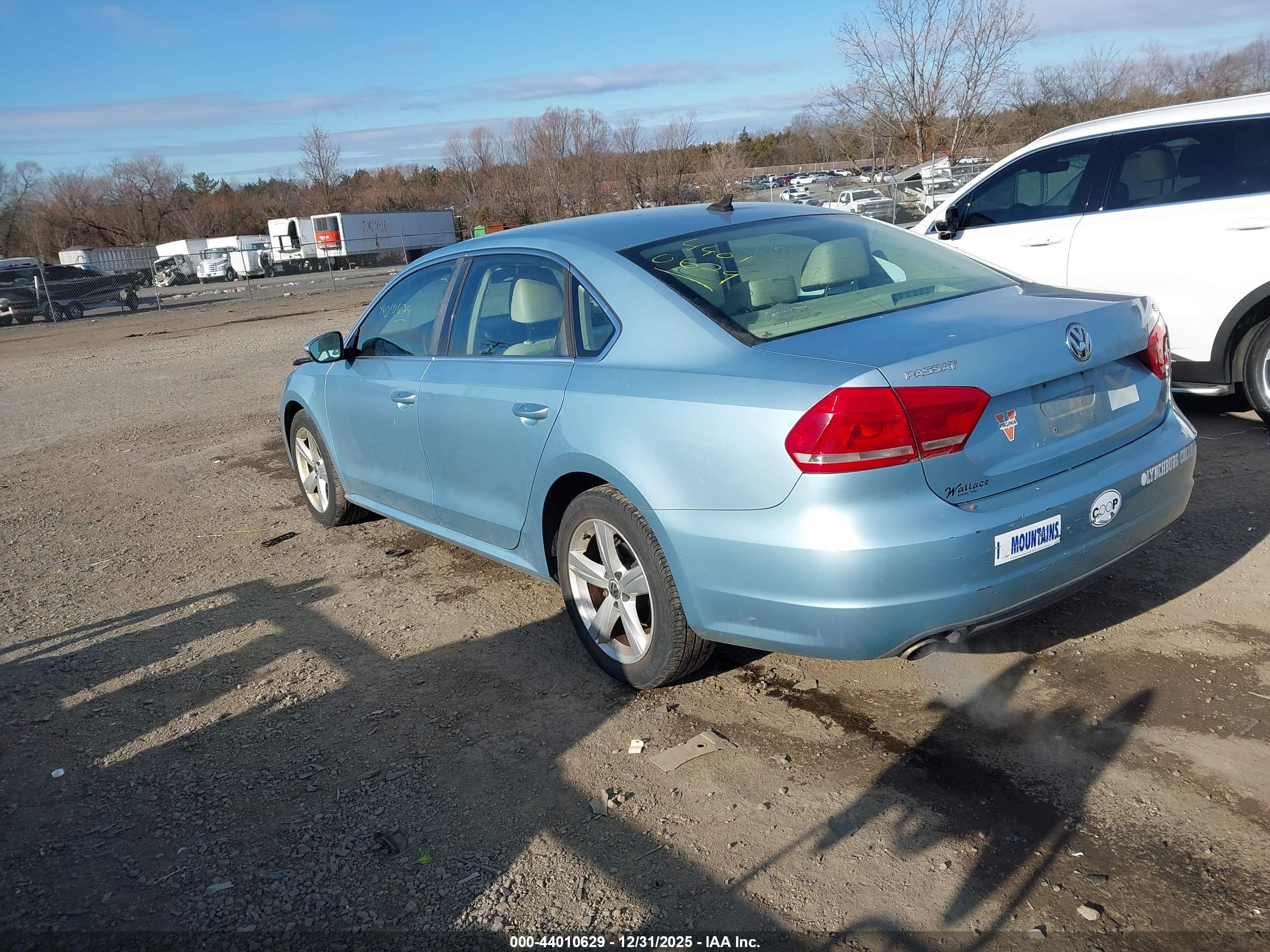 VOLKSWAGEN PASSAT image 3